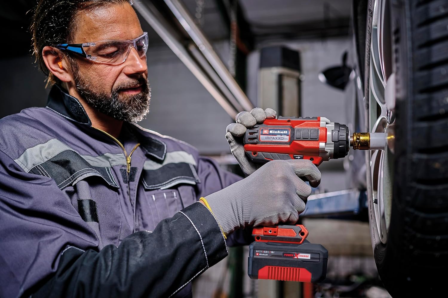 Einhell Professional Akku-Schlagschrauber IMPAXXO 18/450 (1x4,0Ah) Power X-Change (18 V, 450 Nm, Brushless, Außenvierkant-Aufnahme, inkl. 4 Ah Akku, Ladegerät, Nuss-Set)