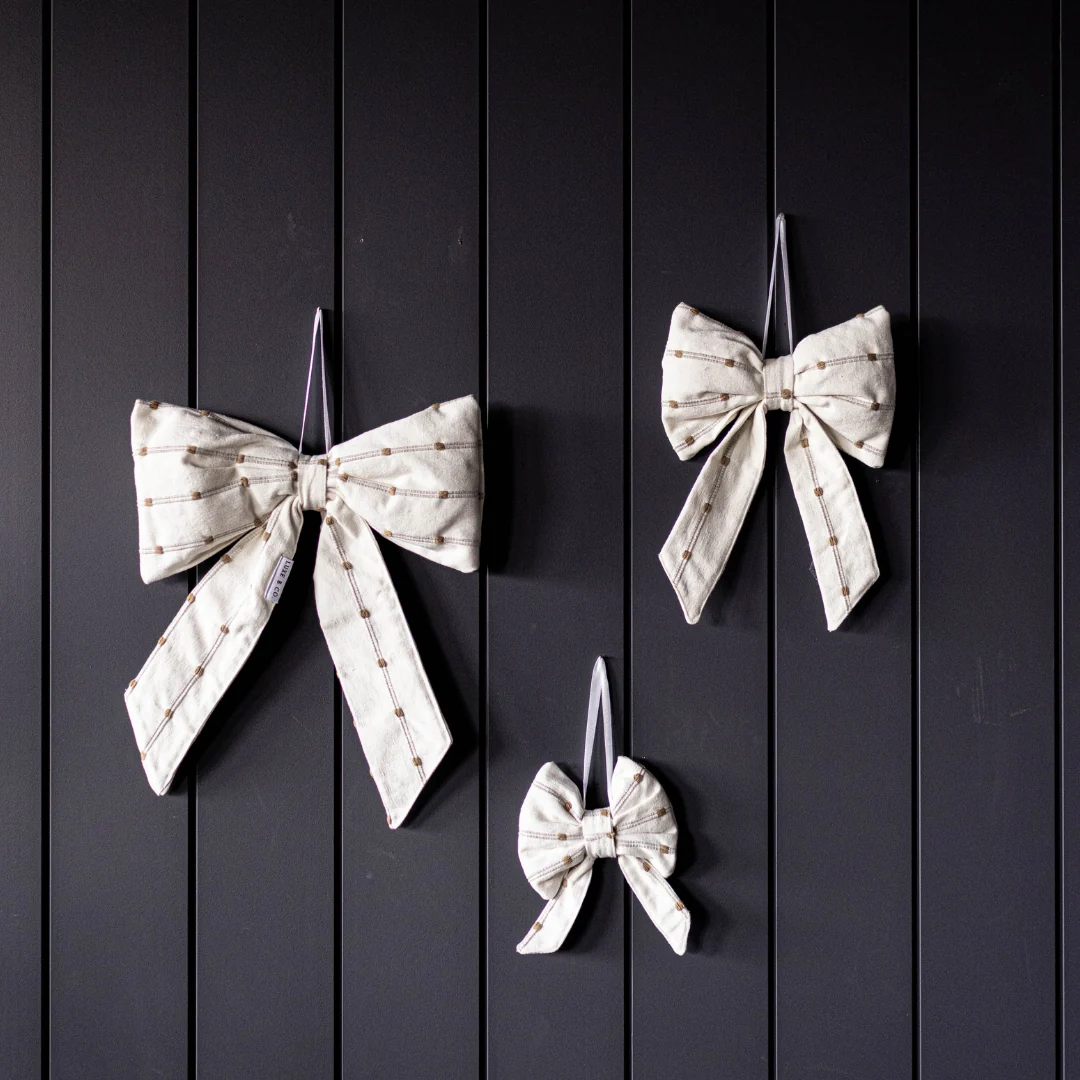 White & Light Brown Dotted Striped Bows