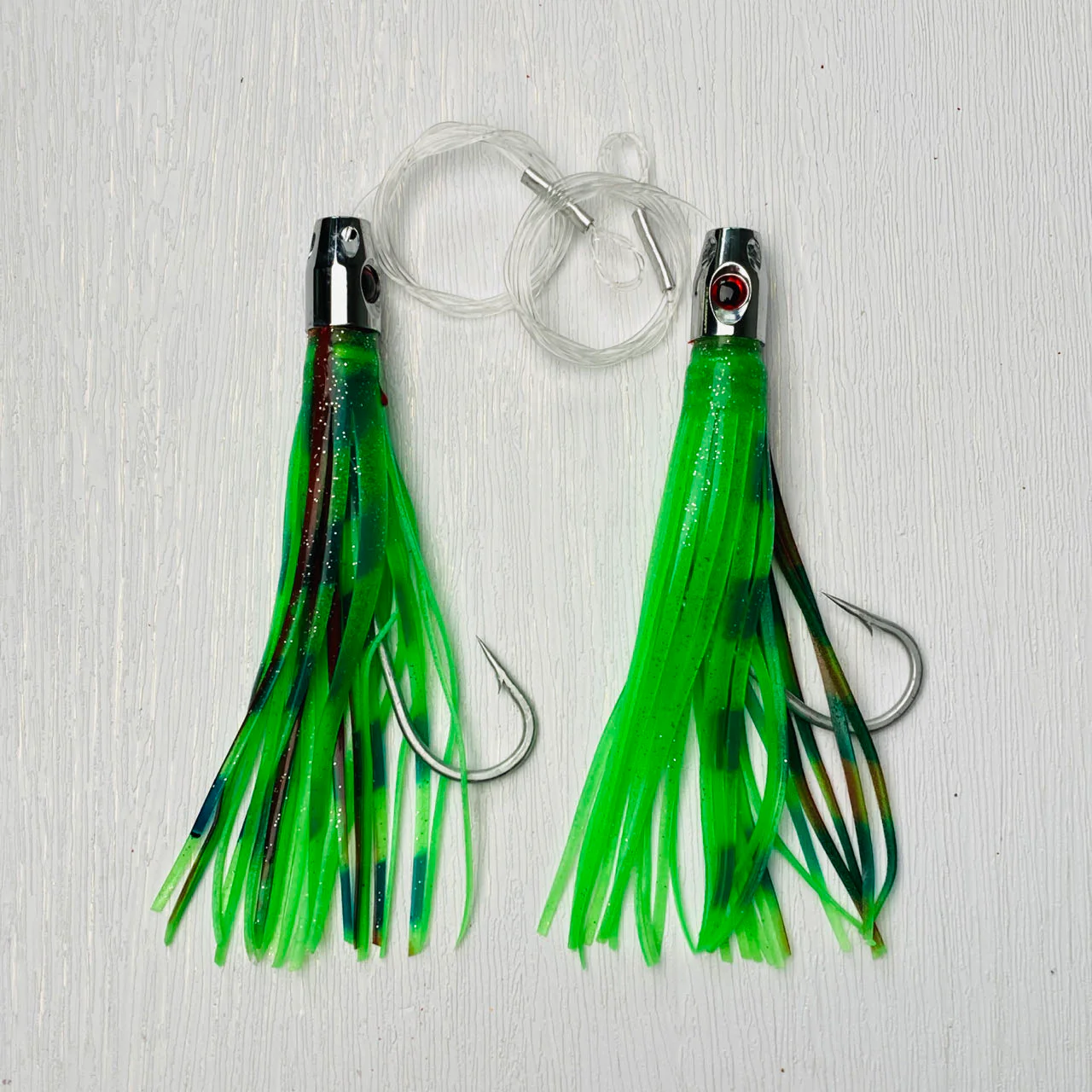 2pcs Jet Head Rigged skirts 150lb premium mono leader, 6/0 PS steel hook Green