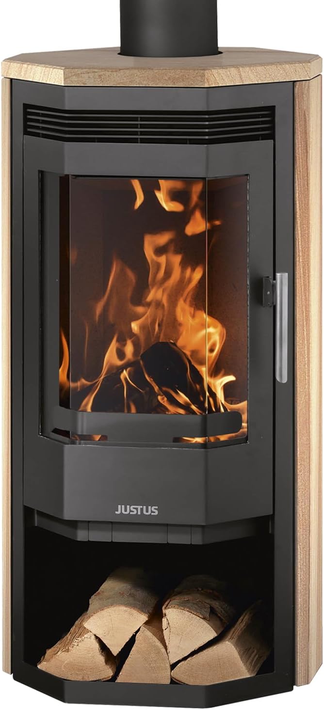 Justus Usedom 5 Kaminofen Stahl Schwarz mit Sandsteinverkleidung 5,5 kW Nennleistung Prismaglas Scheibenspülung Holzfach Bauart 1 Rauchrohr 150 mm