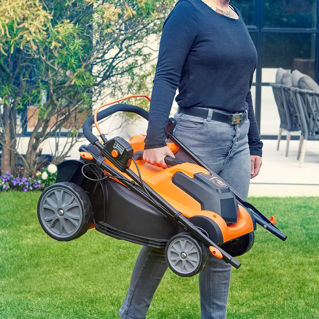 LawnMaster Tondeuse à gazon sans fil CLMF2437G 24 V 37 cm jusqu’à 300 m²