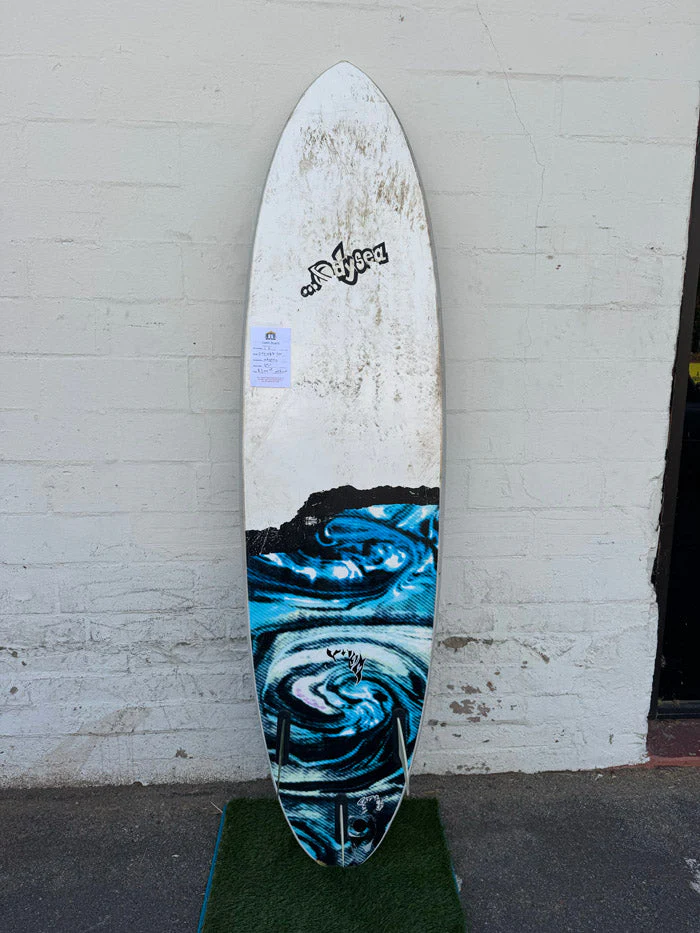 *SOLD* Odysea | 7'1 Crowd Killer w/ fins - Used Surfboard