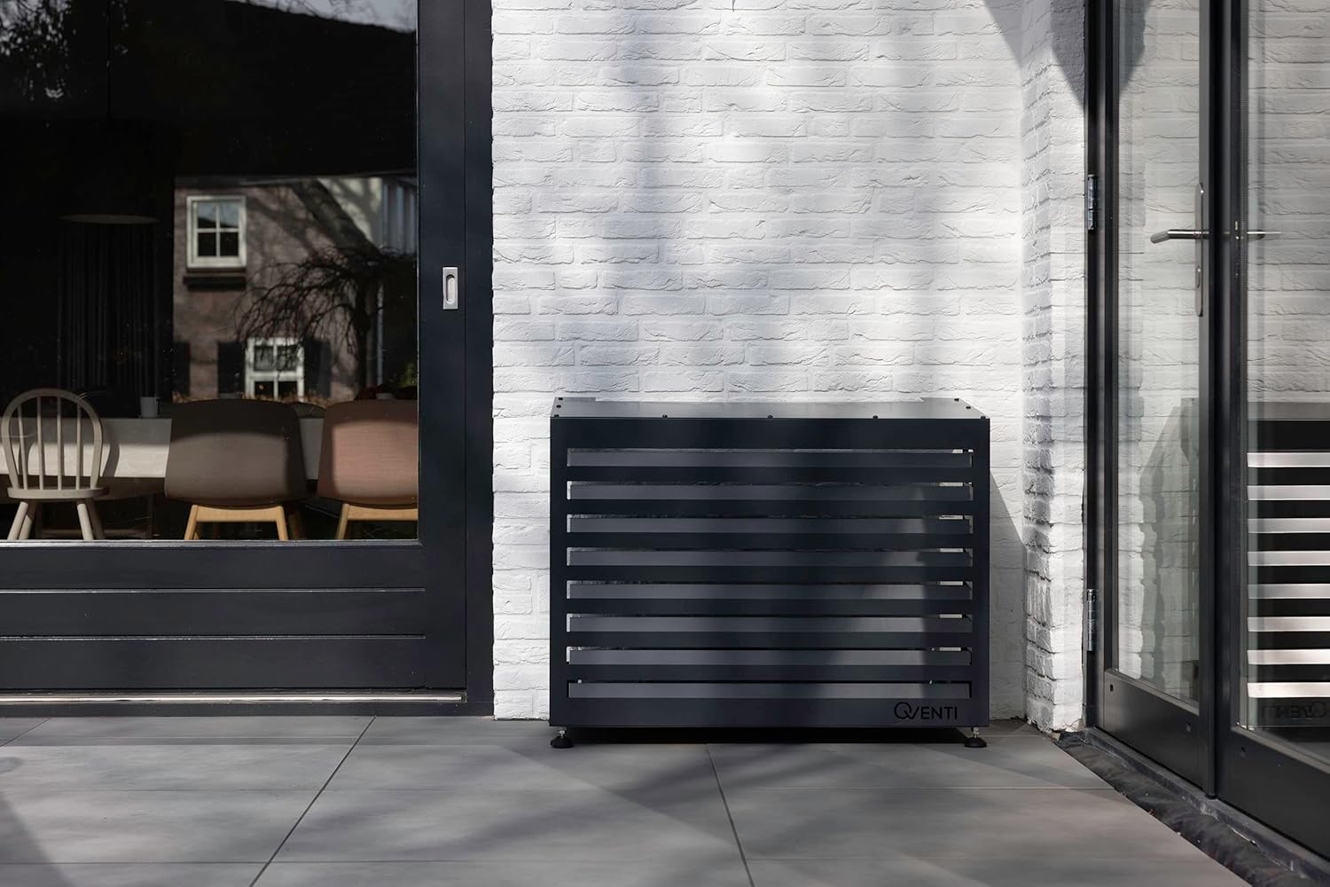 Qventi Abdeckung für Klimaanlage - Anthrazit/Grau - Aluminium - Schutzgitter - Verkleidung - Einfache Montage - Größe S - Außenmaße (LxBxH): 100 x 50 x 75 cm