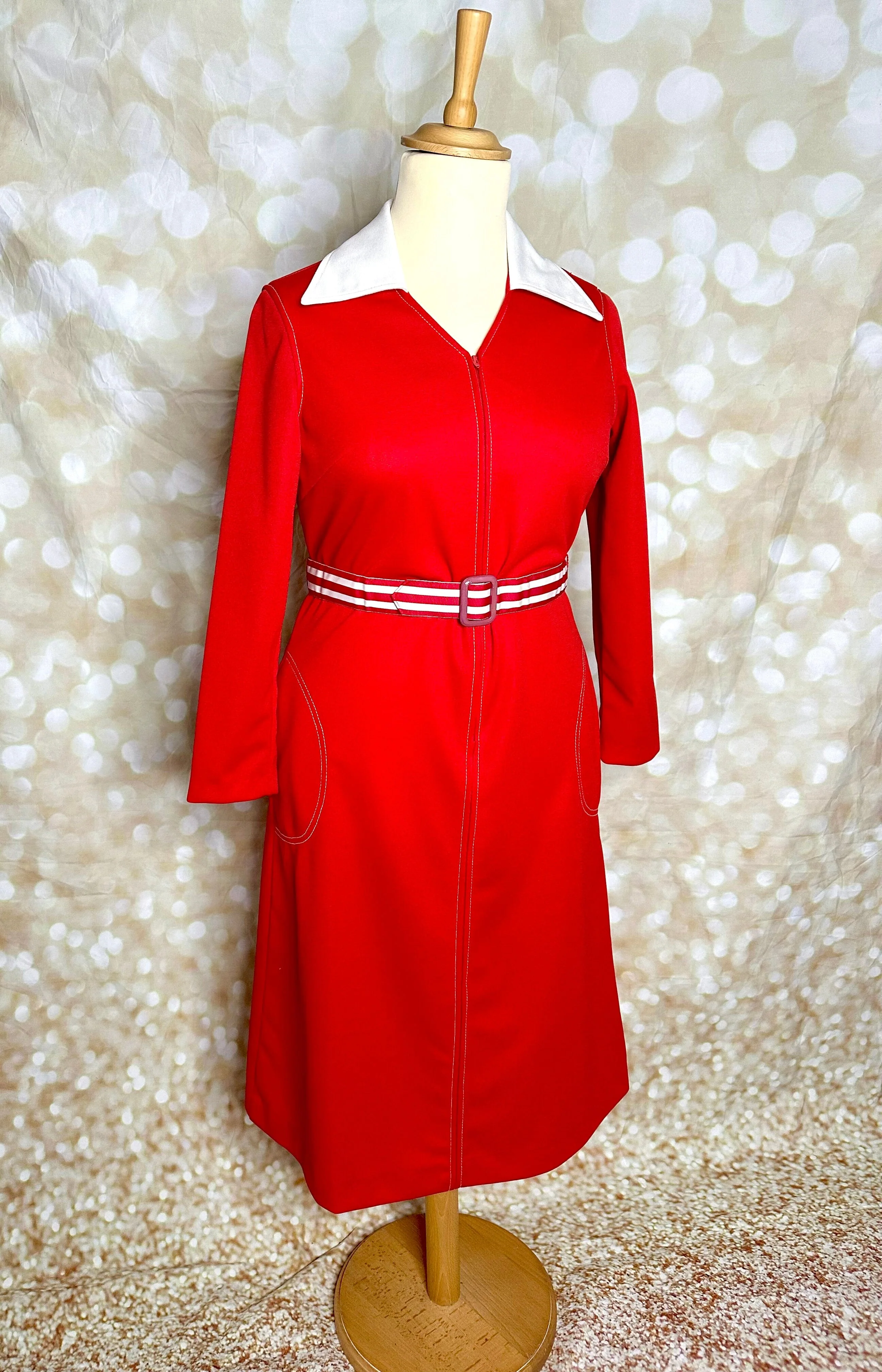 1970s Dagger Collar Dress