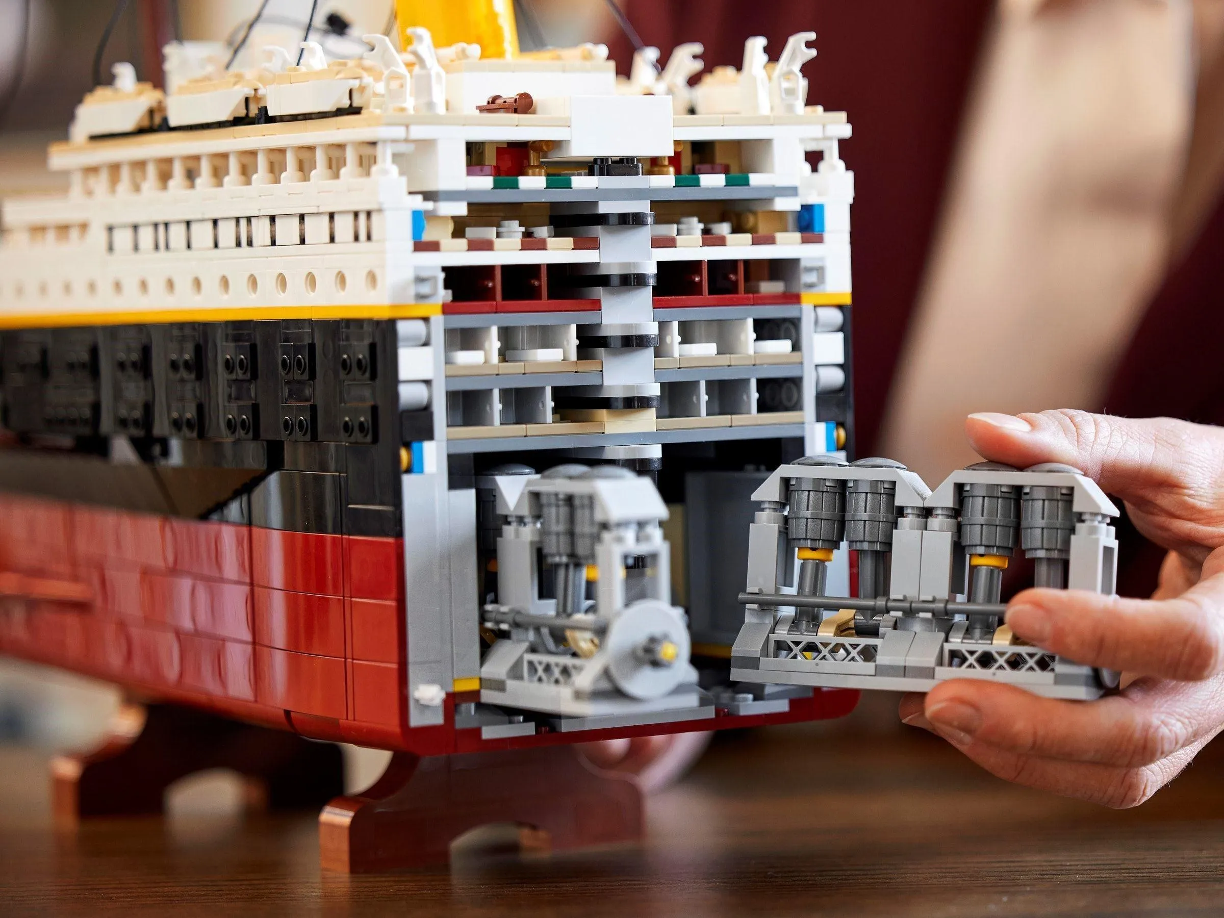 LEGO Creator Expert Il Titanic 10294 - Modello da Collezione Dettagliato