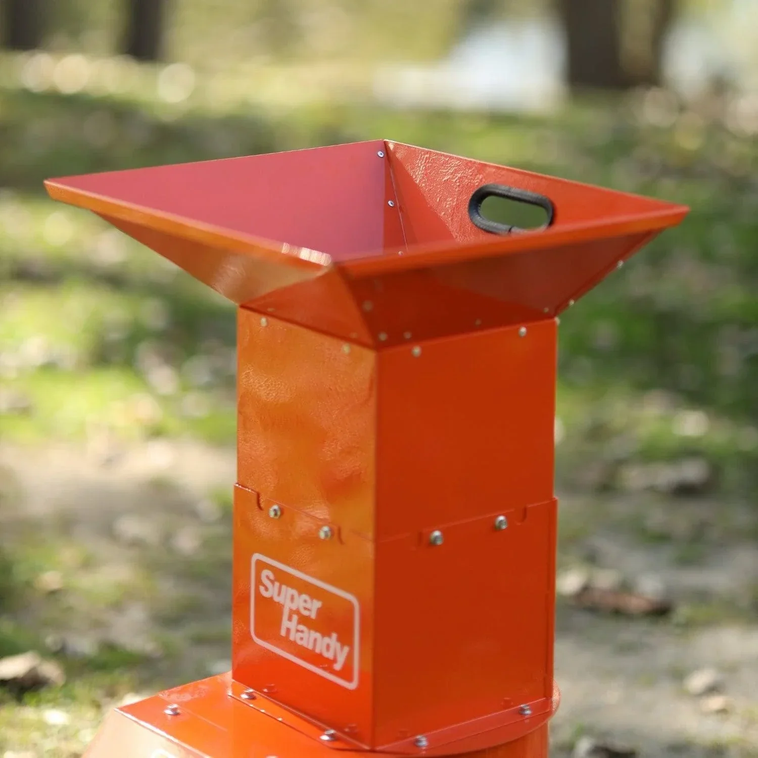 SuperHandy nagy teherbírású elektromos aprító és mulcsozó GUO056