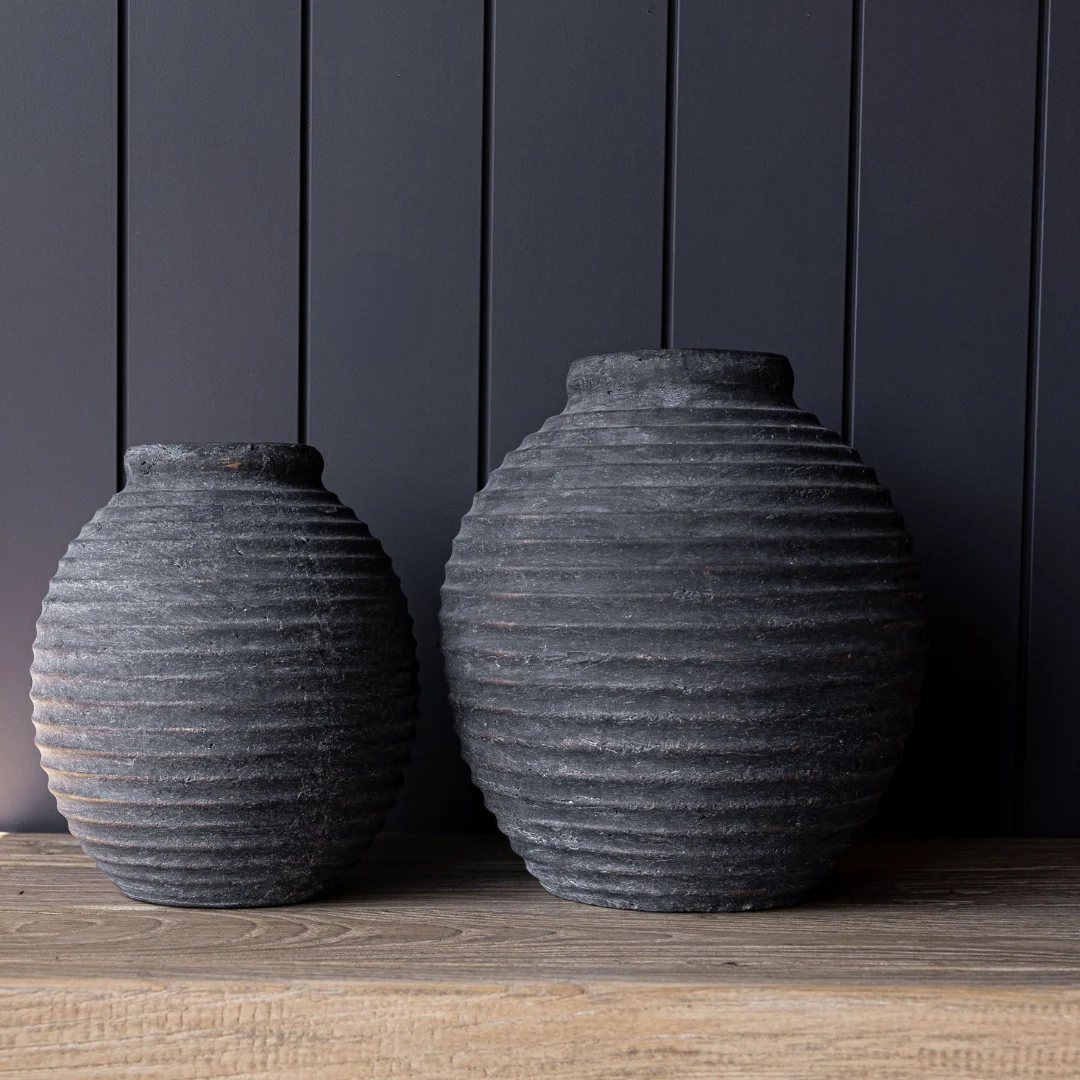 Black Terracotta Line Vase