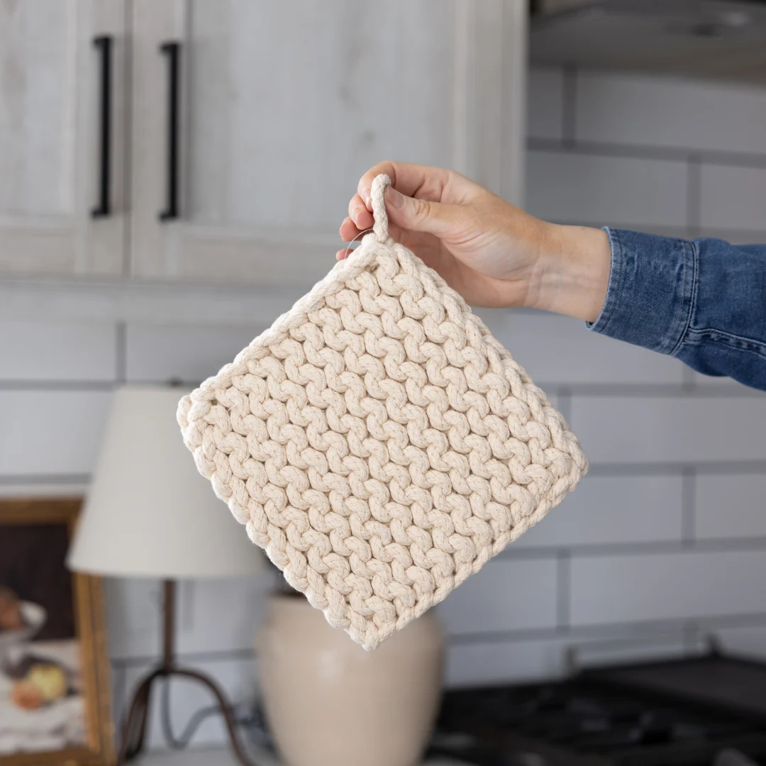 Ivory Knitted Pot Holder