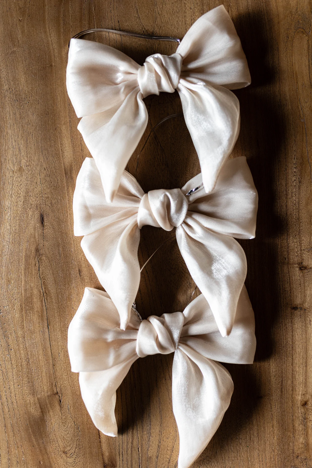 Gauze Cream Bow Set