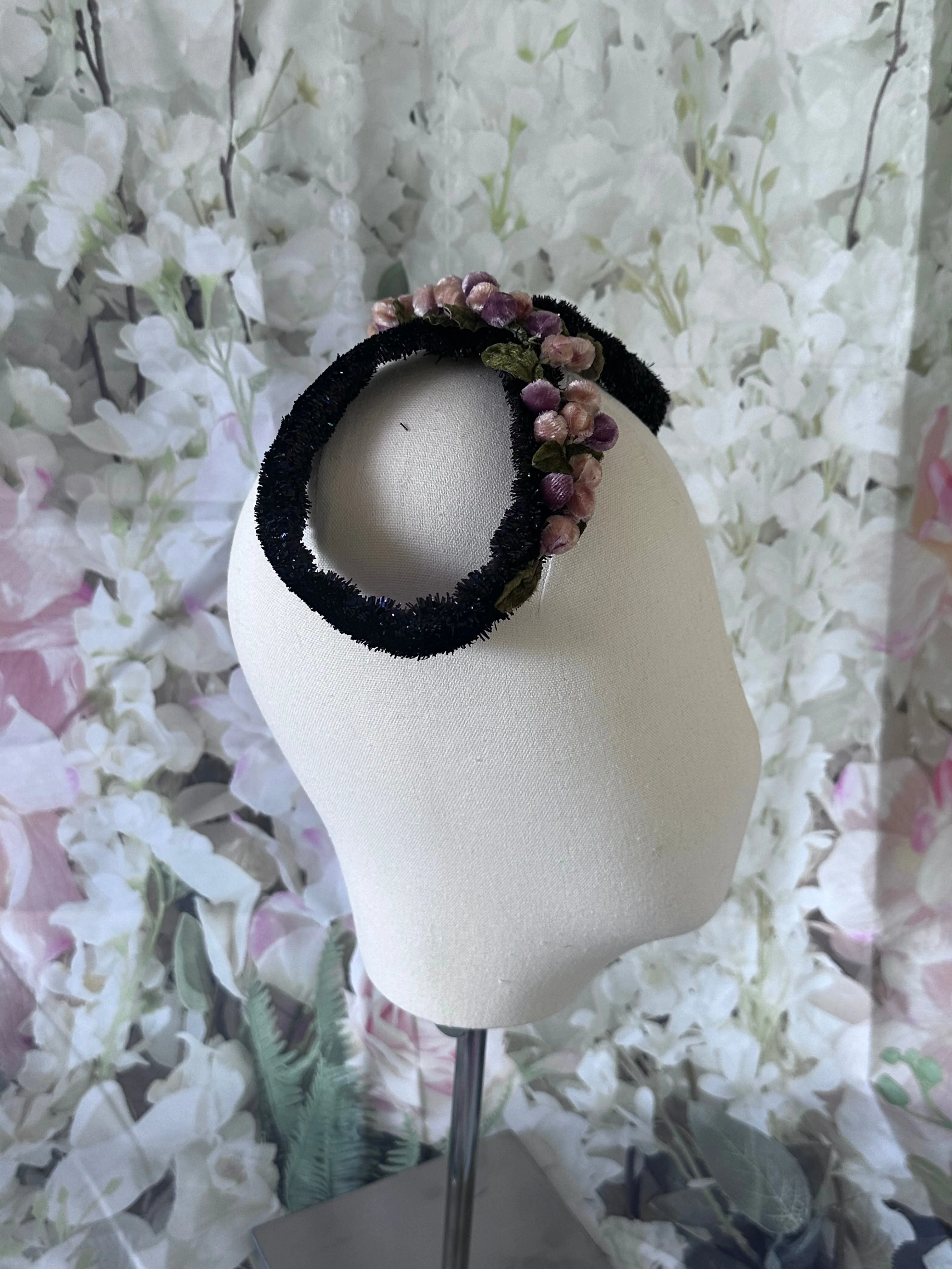 1940s Lurex Infinity Bow Cocktail Hat