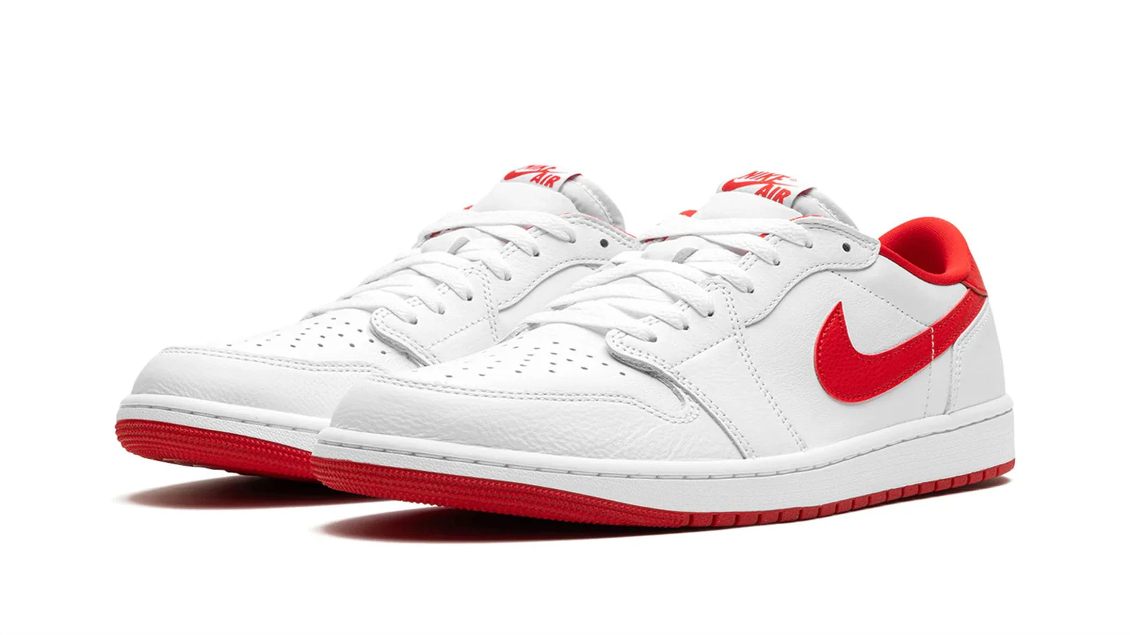 AIR JORDAN 1 MID WMNS 