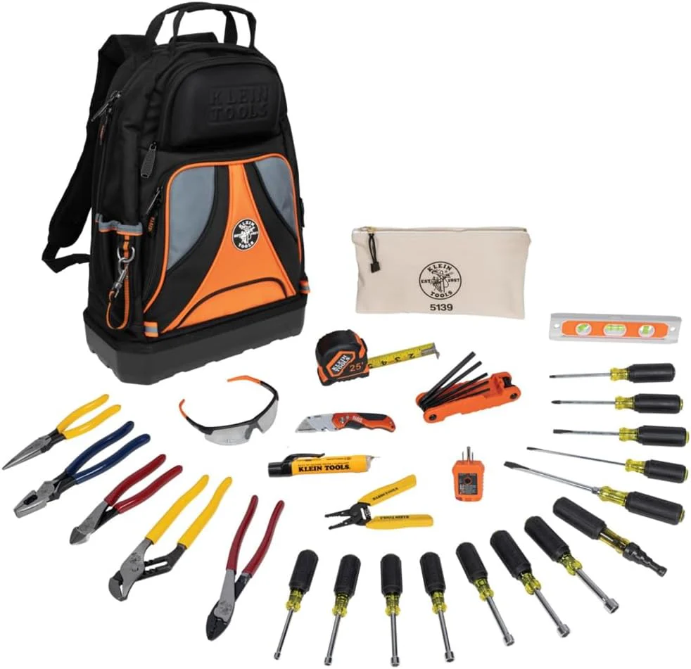 Klein Tools 80028 28 darabos szerszámkészlet hátizsákkal