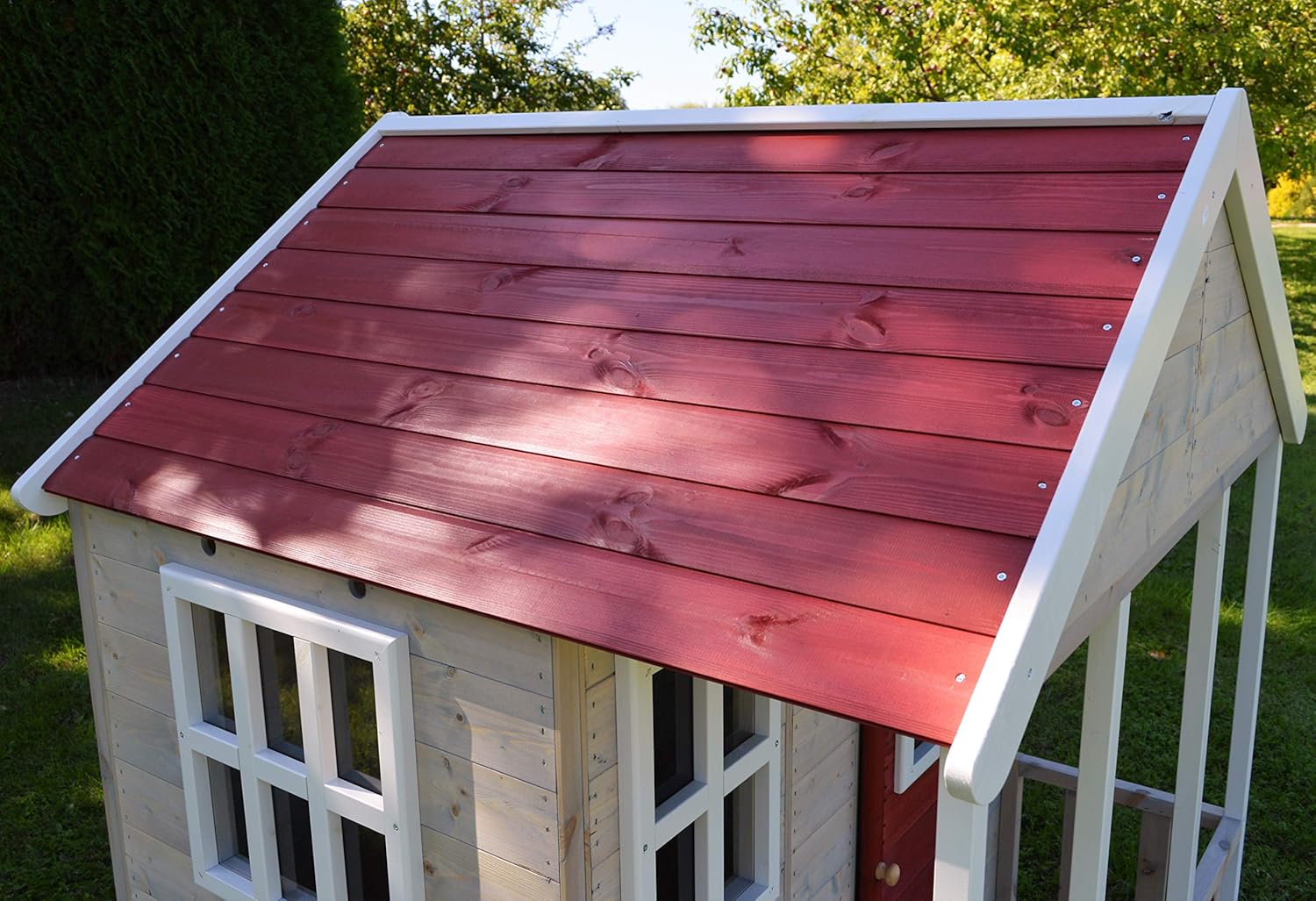 M6 Kinder Spielhaus Holz Outdoor, Gartenhaus für Kinder FSC Holz, 120×120×155 cm, mit Kunststofffenstern, Veranda, Regal, Tür, Kinderspielhaus für Garten, wetterfest, Rot