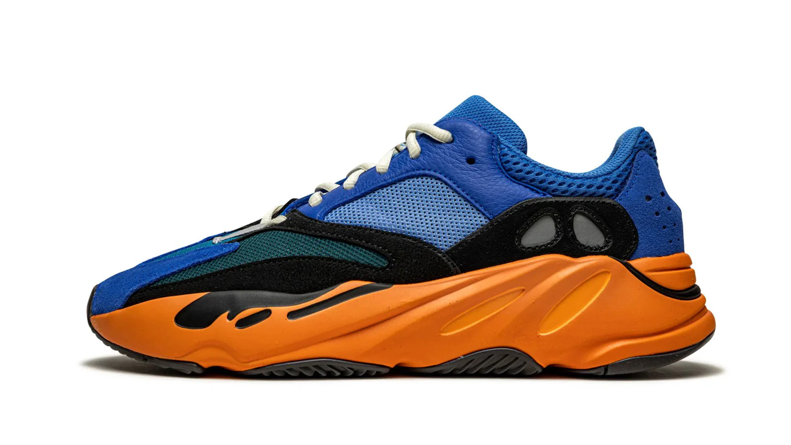 YEEZY BOOST 700 