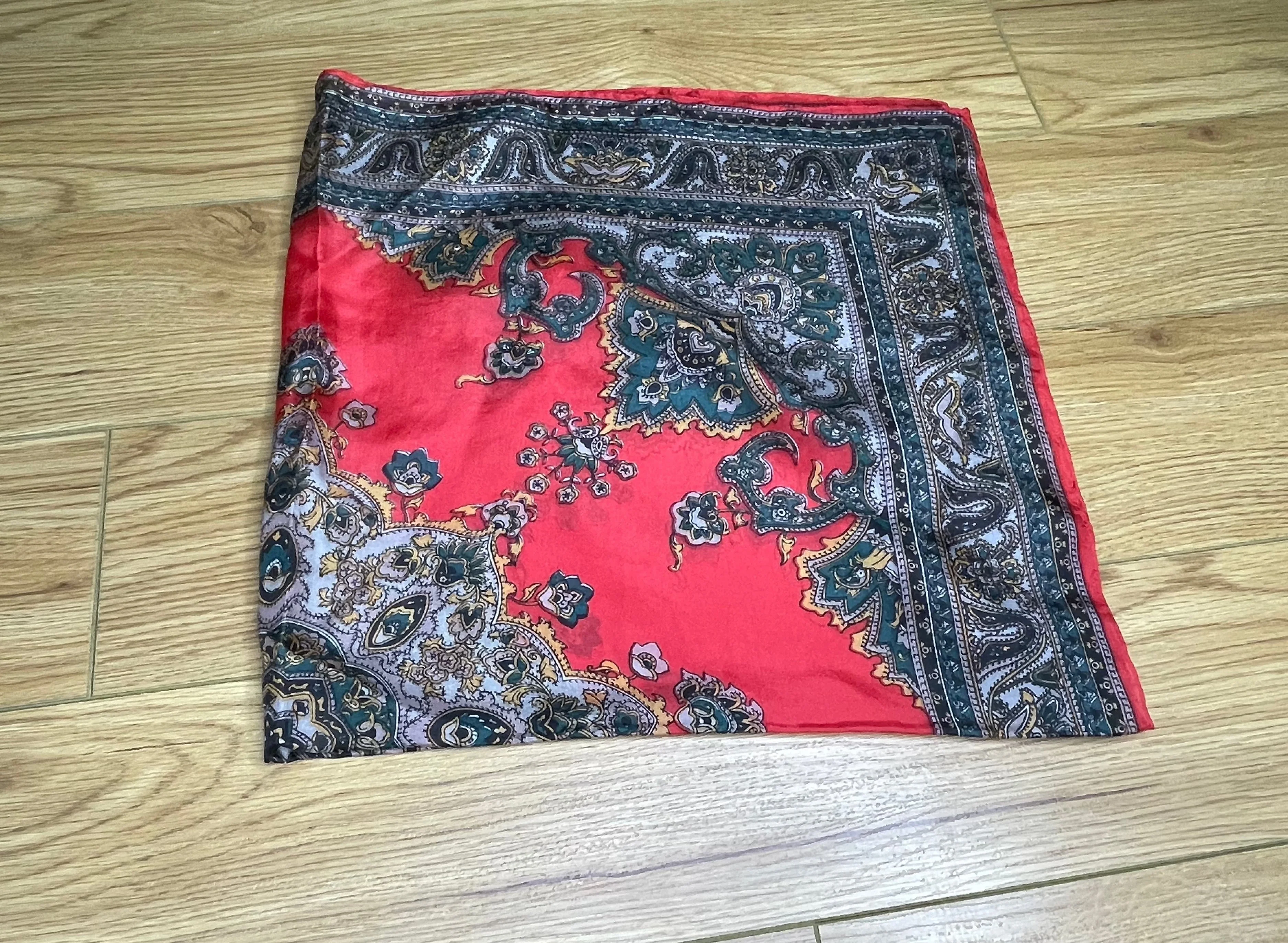 1960s Pure Silk Paisley Pattern Scarf