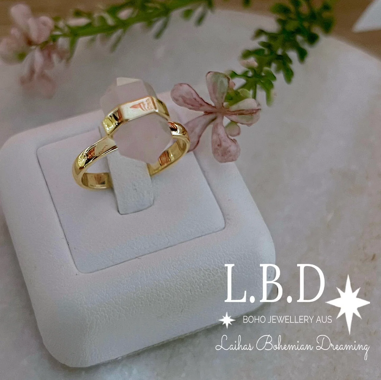 Laihas Gold Crystal Kindness Rose Quartz Ring