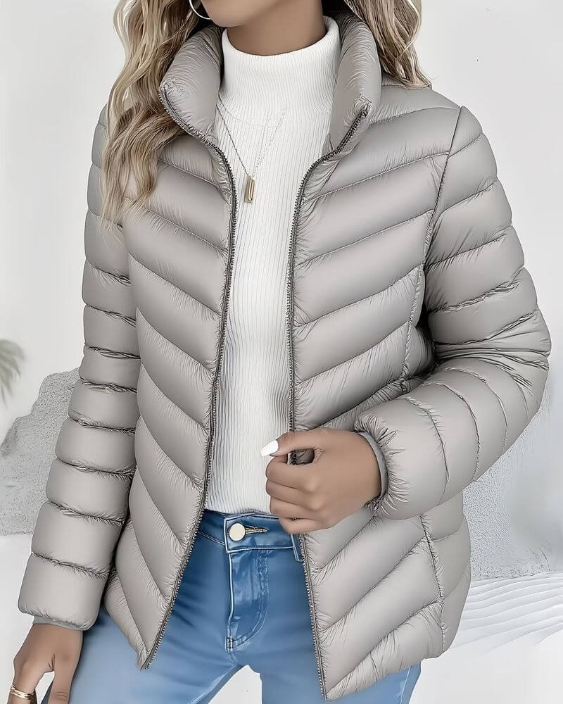 Women��s Lightweight Quilted Puffer Jacket with Stand Collar