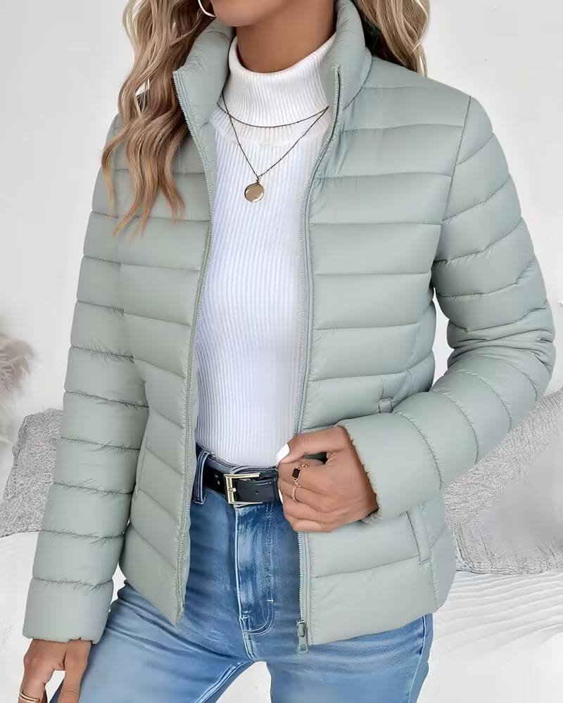 Women��s Lightweight Quilted Puffer Jacket with Stand Collar