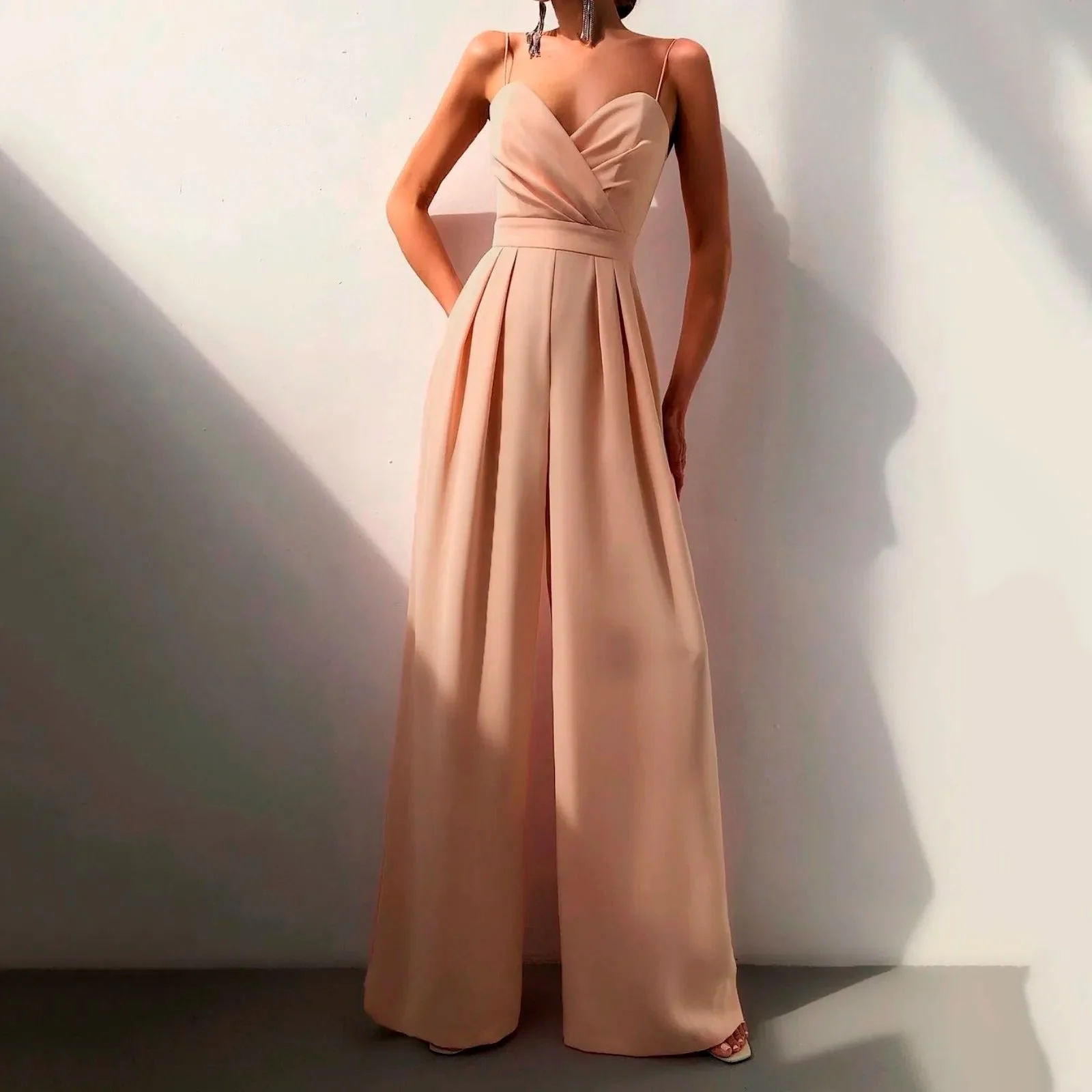 Women��s Elegant Wide Leg Jumpsuit Sweetheart Neck Spaghetti Strap Style