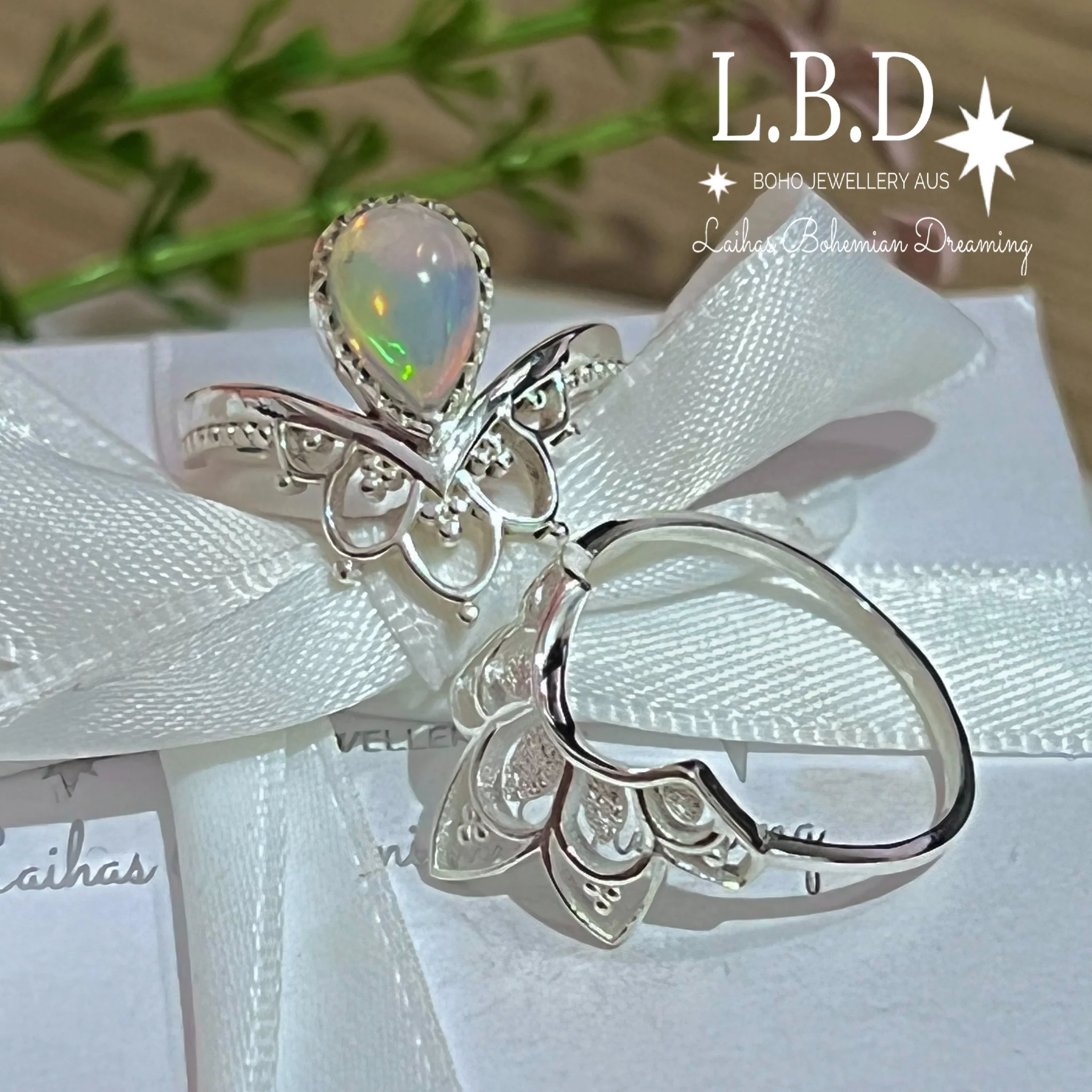 Laihas Daisly Boho Genuine Opal Ring Set