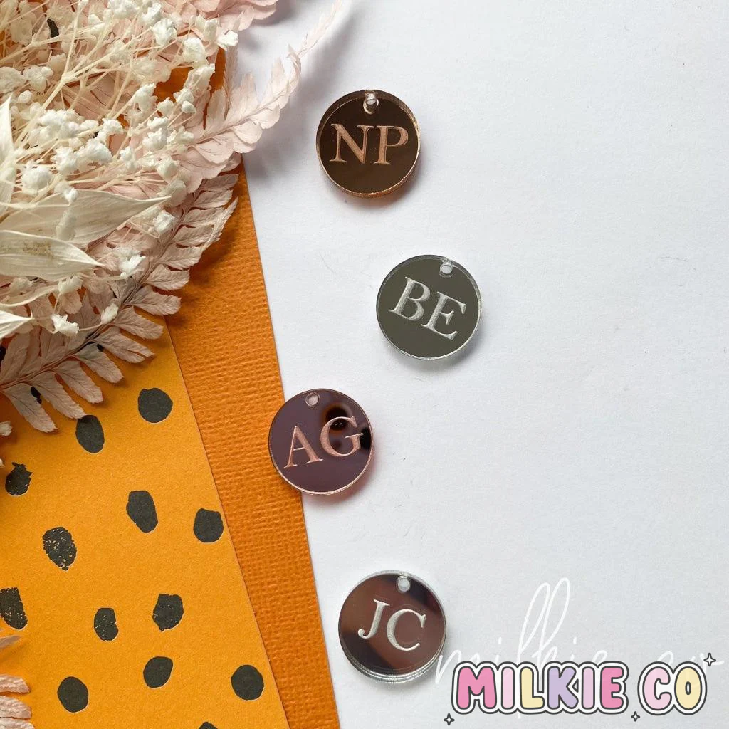 Initial Charm (20mm)