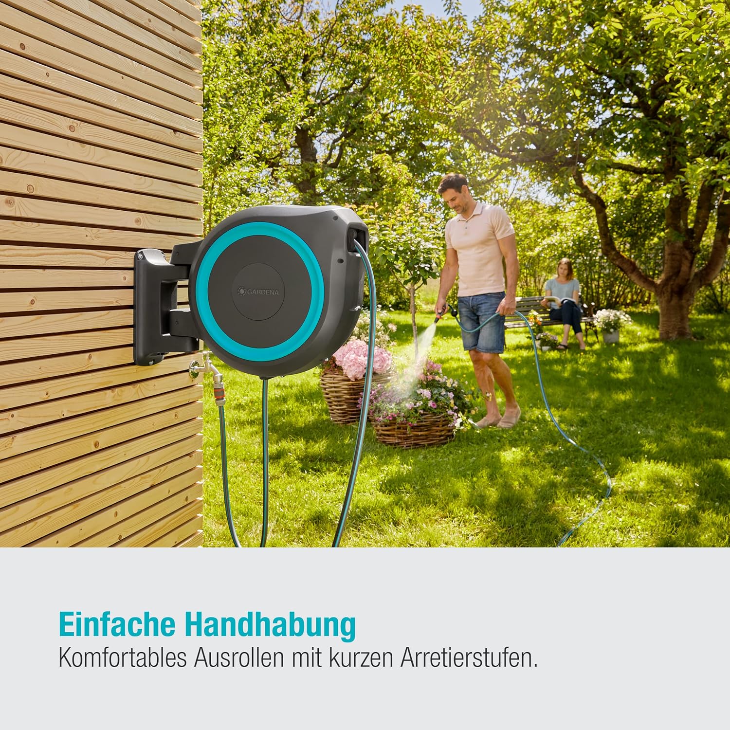 Gardena Wand-Schlauchbox RollUp XL (türkis) 35 m: flexible Bewässerung für große Gärten, Schwenkbare Schlauchbox, inkl. 35 m Gardena Qualitätsschlauch und Montagehilfe (18630-20)