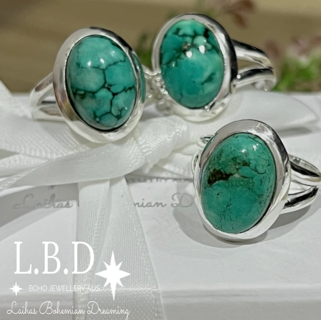 Laihas Classic Chic Oval Turquoise Ring