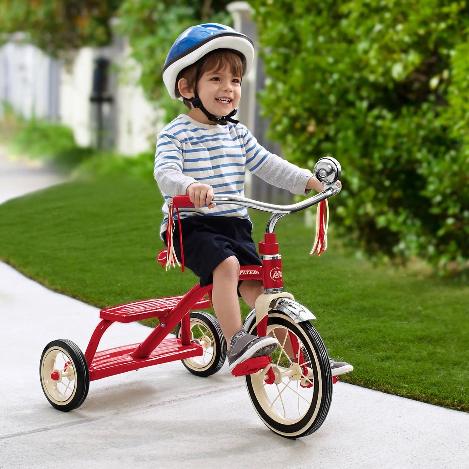 Radio Flyer, Classic Red Dual Deck Tricycle, 12′′ Front Wheel, Red, Kids Ages 2.5 – 5 Years