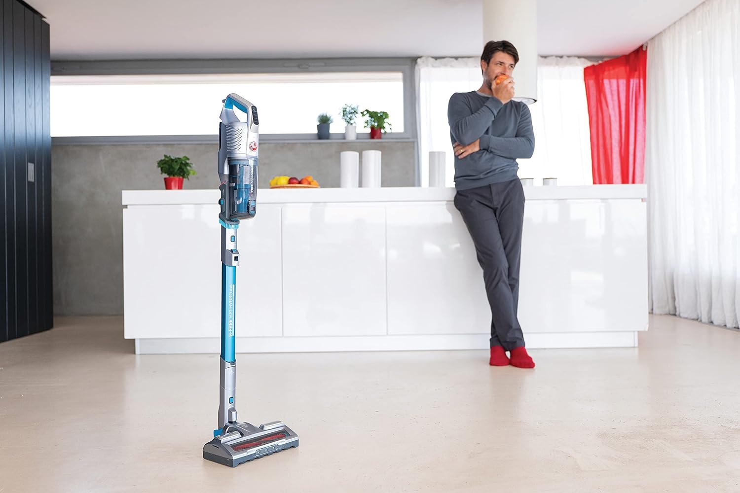 Hoover HF522YSE 011 Aspirapolvere a bastone 2 in 1 Batteria Secco e bagnato Micro Senza sacchetto 0,45 L 330 W Grigio