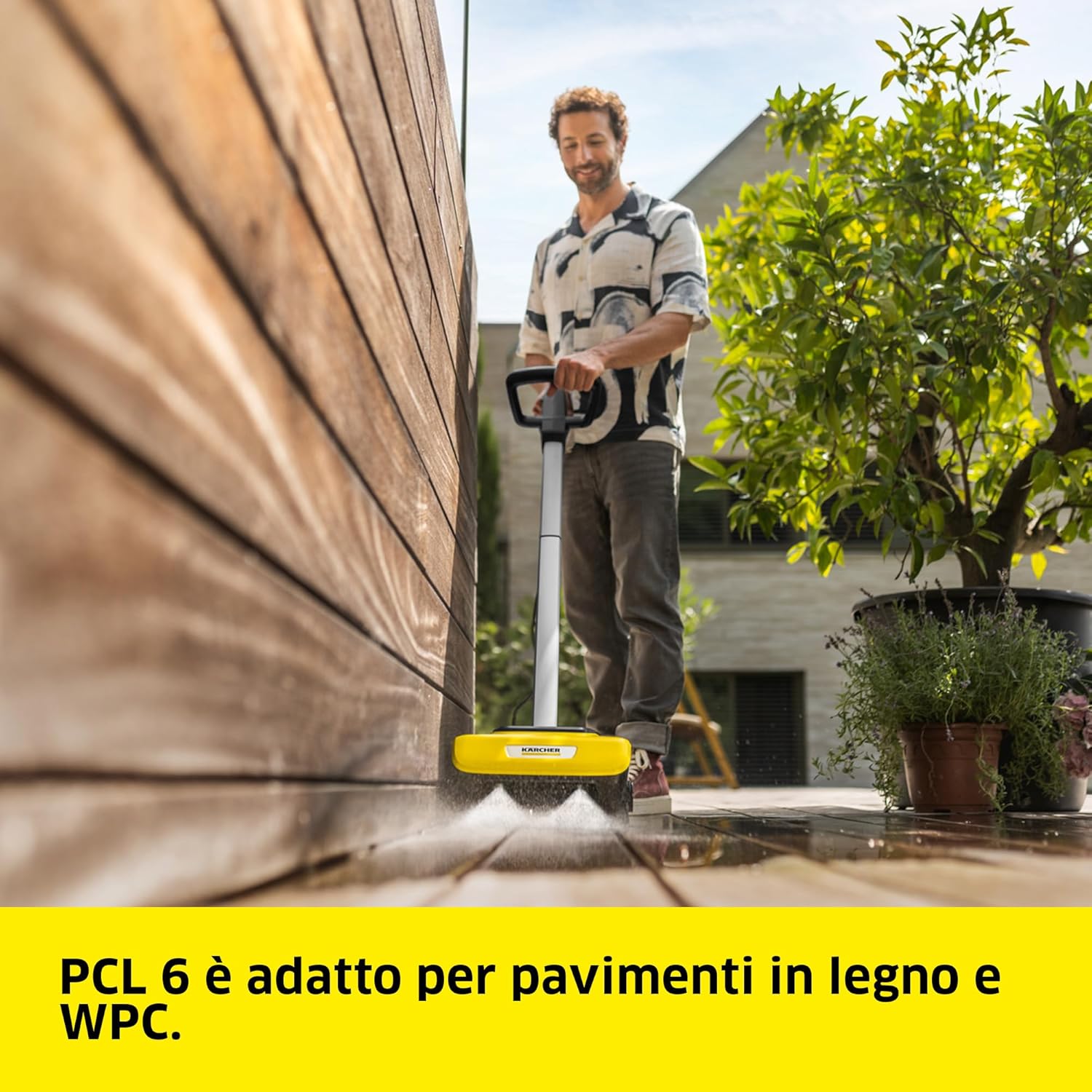 Kärcher lavapatio PCL 6, max. 10 bar, portata d'acqua: max. 180 l/h, larghezza area lavoro: 300 mm, velocità della spazzola 600-800 giri/min, per legno, compositi in plastica e pavimenti in pietra