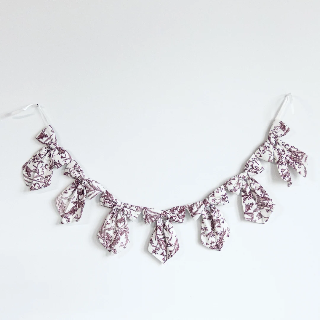 Burgundy Toile Bow Garland