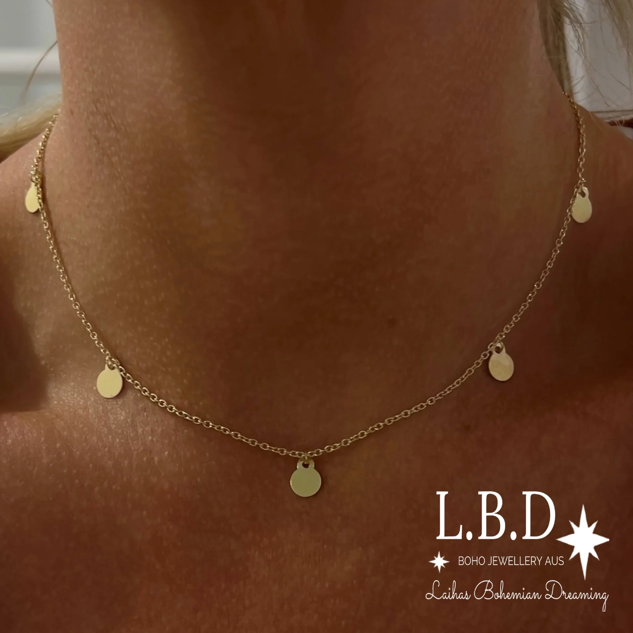 Laihas Gold Round Disk Choker Necklace