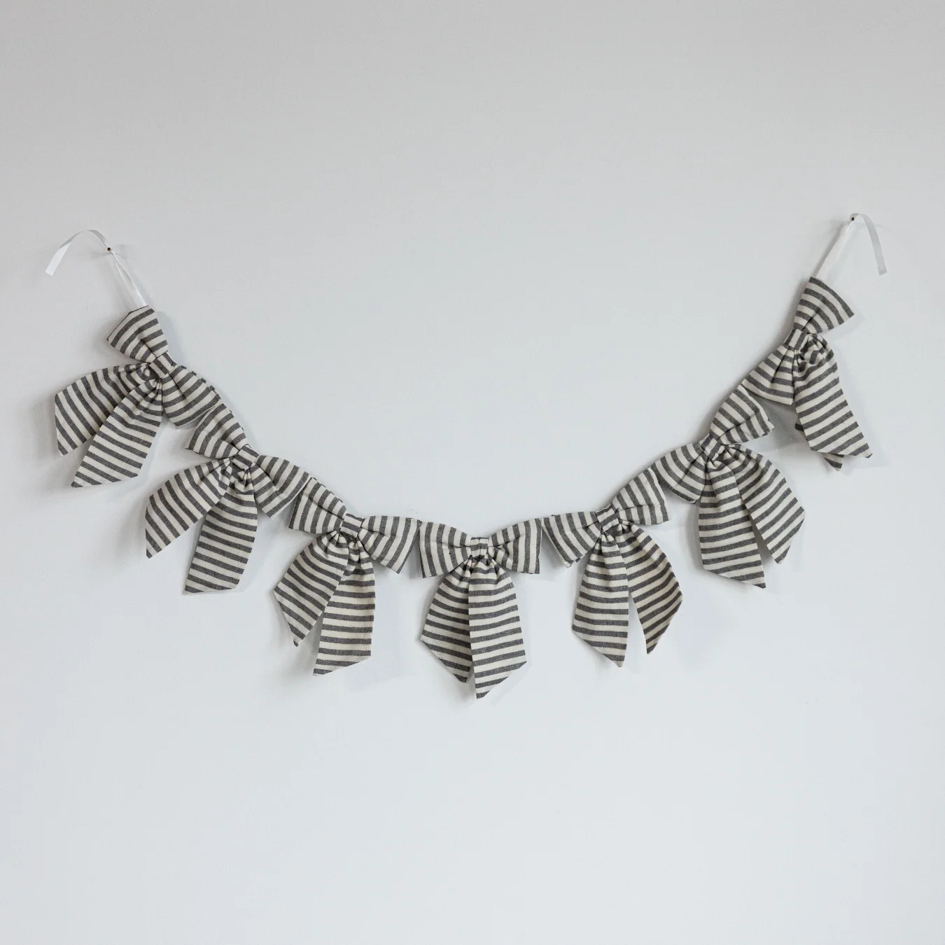 Striped Charcoal & Gold Bow Garland
