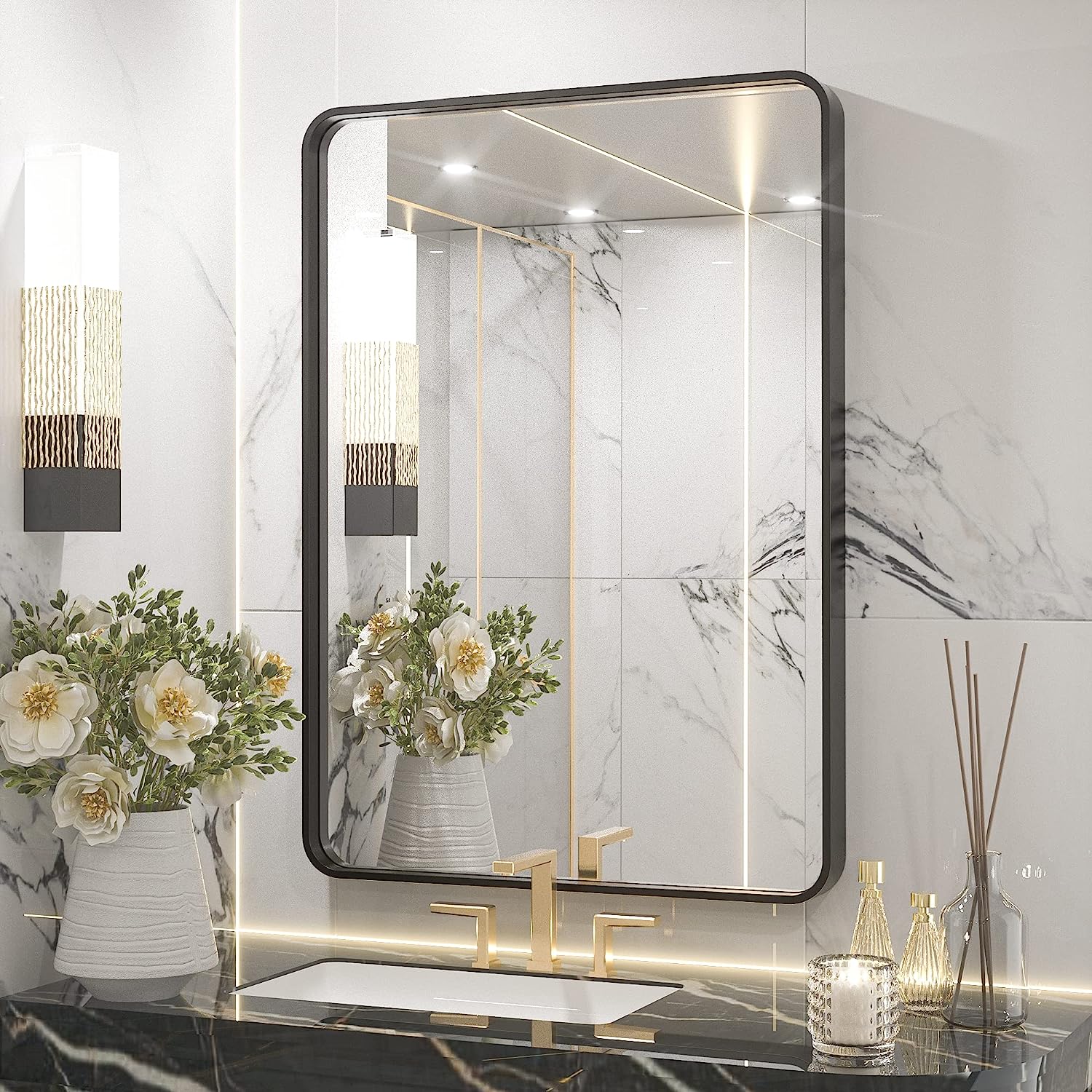 2025 Specchio TETOTE con cornice nera per bagno, specchio da parete 56x76 cm con cornice in metallo spazzolato