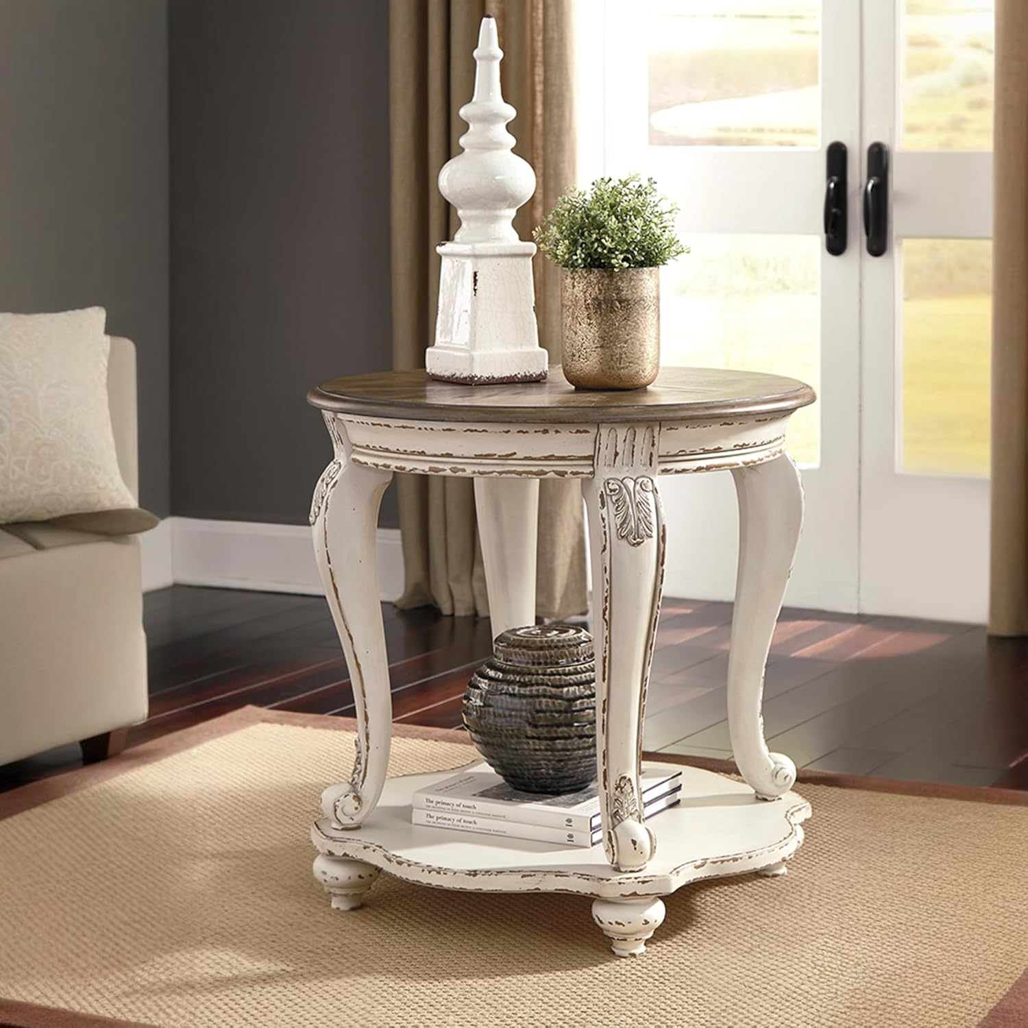 Signature Design by Ashley Realyn Round End Table, Cottage-Style Side Table with Antiqued Two-Tone Finish, Wood & Veneer Construction for Living Room or Bedroom, White/Brown