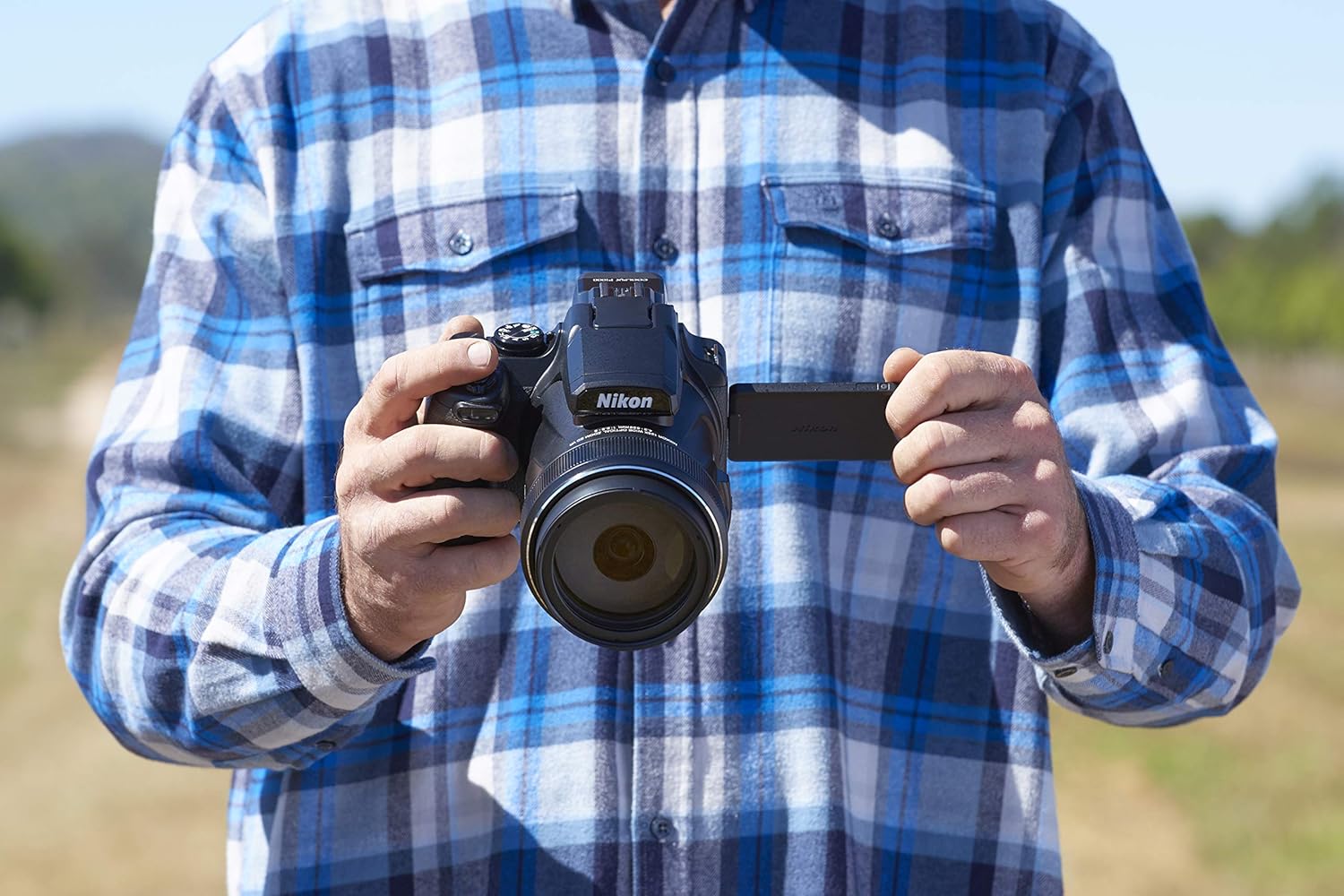 Nikon Coolpix P1000 Fotocamera Bridge, Zoom Ottico 125x, Video 4K/UHD, Bluetooth, Wi-Fi, Nero