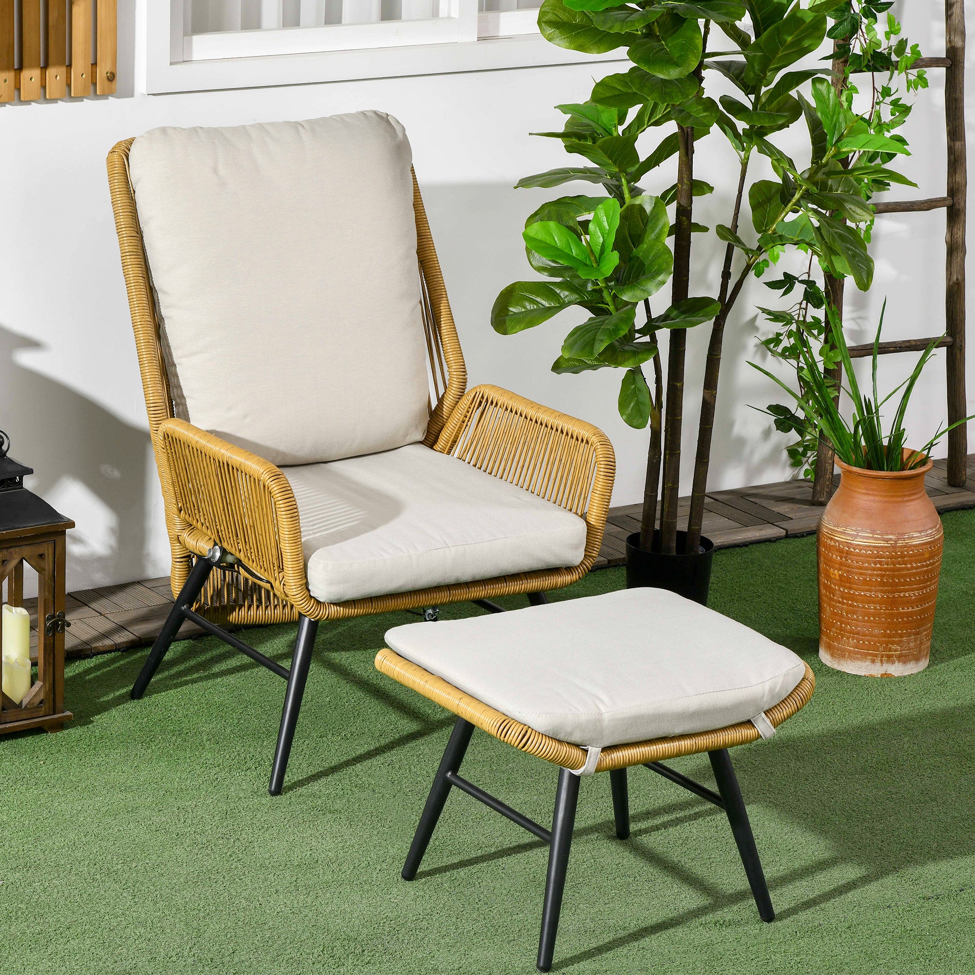 Outsunny Polyrattan Tuinstoel en Voetenbank, verstelbare leuning, Lichtbruin/Grijs/Zwart