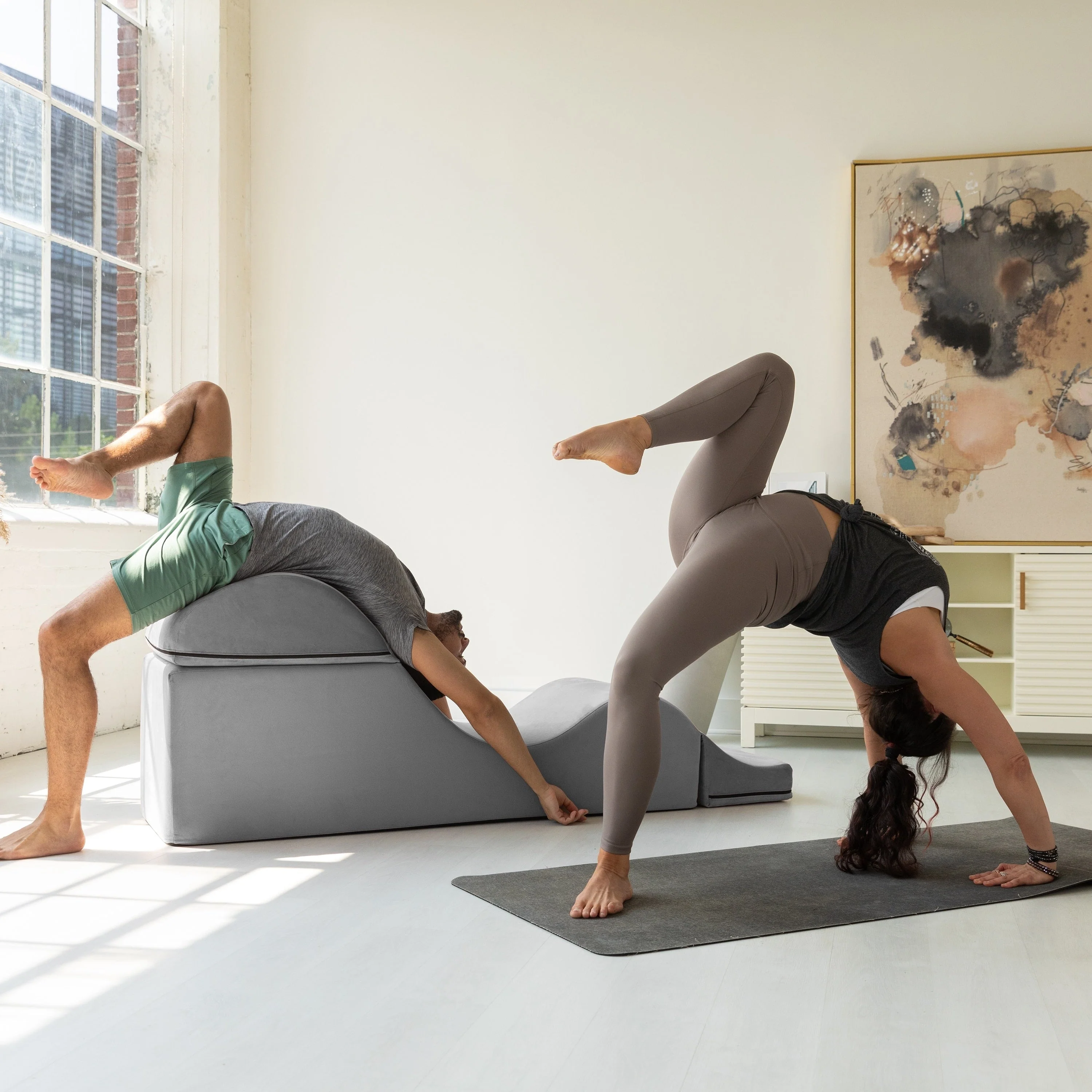 Avana Kami Convertible Chaise / Yoga & Massage - 2-In-1 Ottoman with Concealed Fold Out Yoga Lounge Chair, Microvelvet - N/A