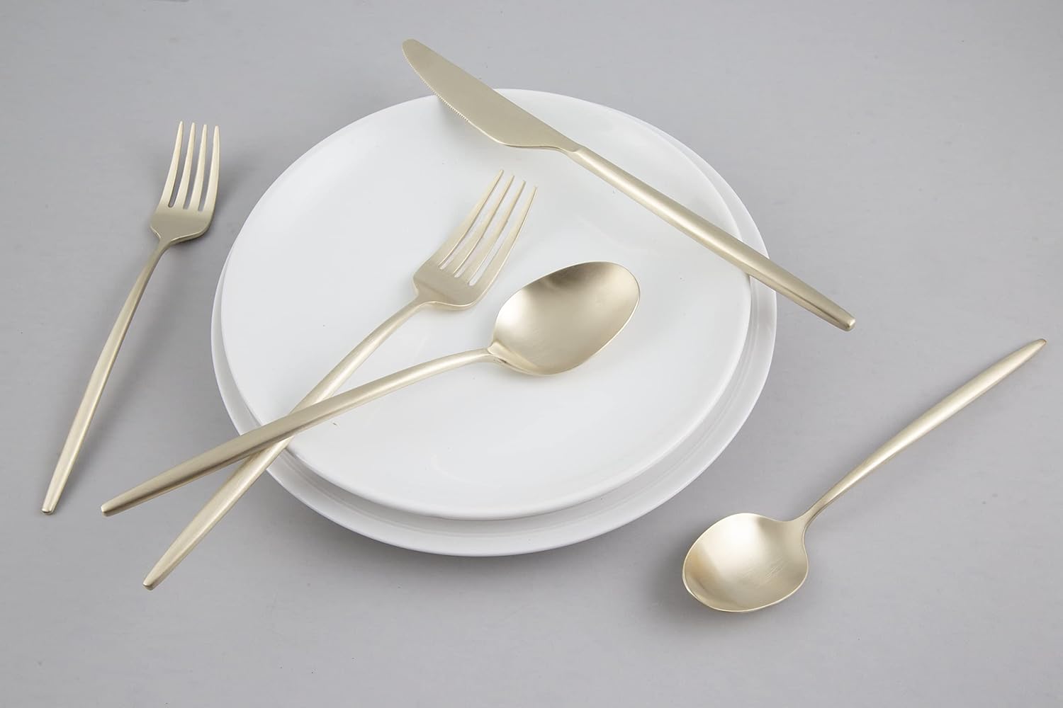 Cambridge 505220CKW12R Gaze Champagne Satin 20-Piece Flatware Set, Service for 4, silver