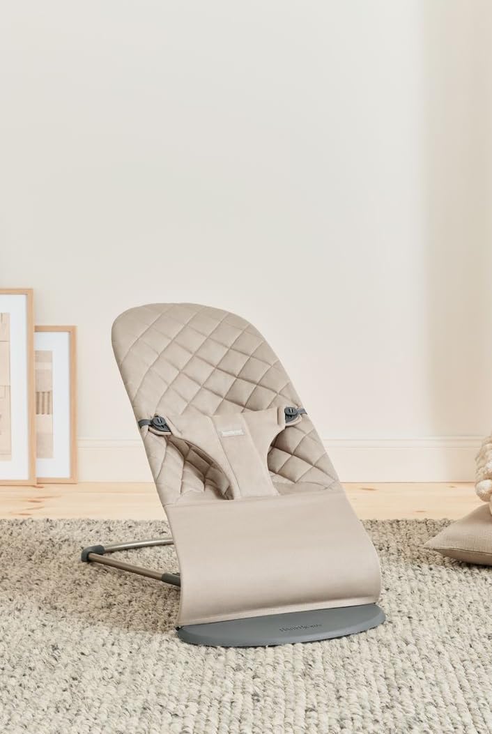 BabyBjörn Babywippe Bliss, Gewebt, Klassische Steppung, Sandgrau