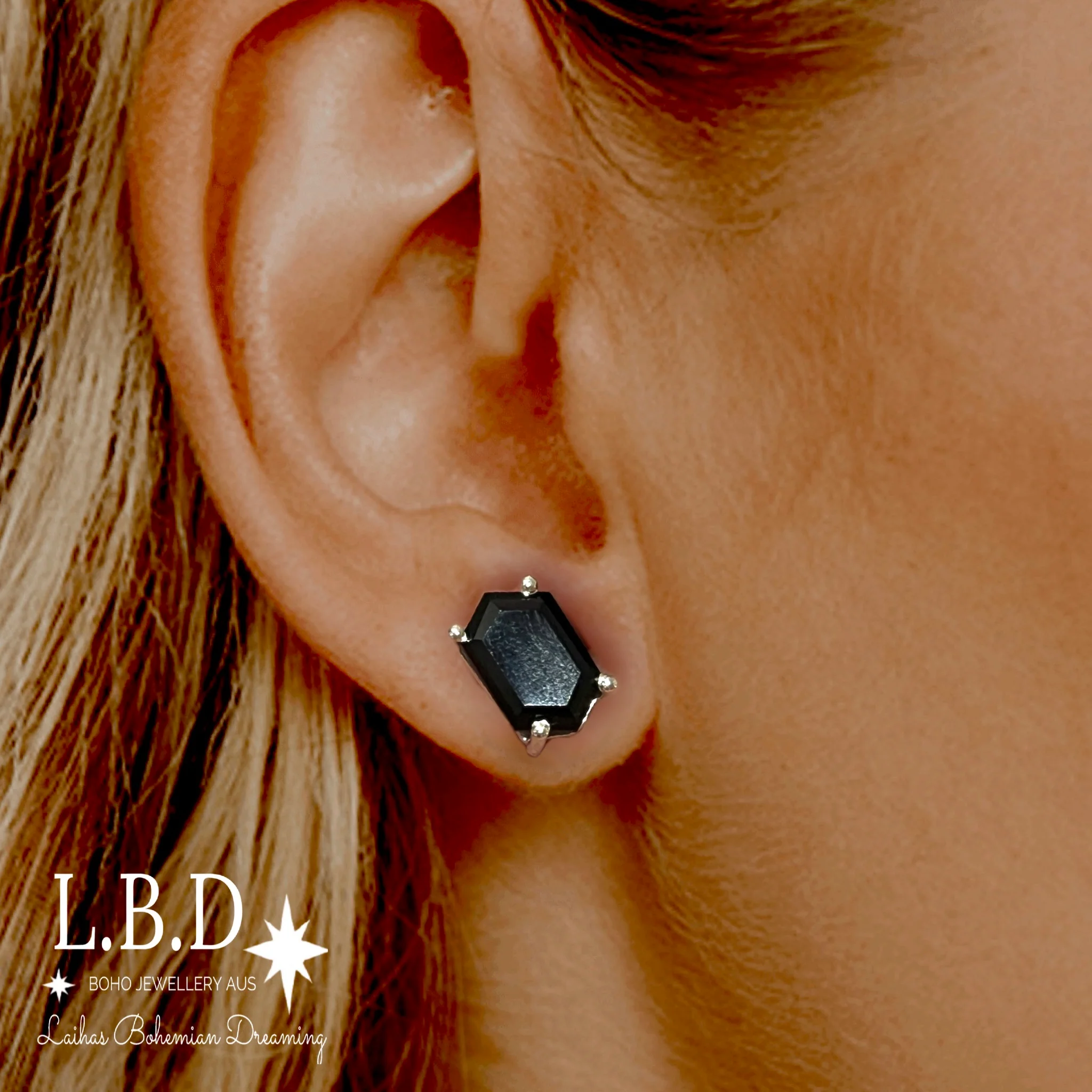Laihas Hex Crystal Onyx Stud Earrings