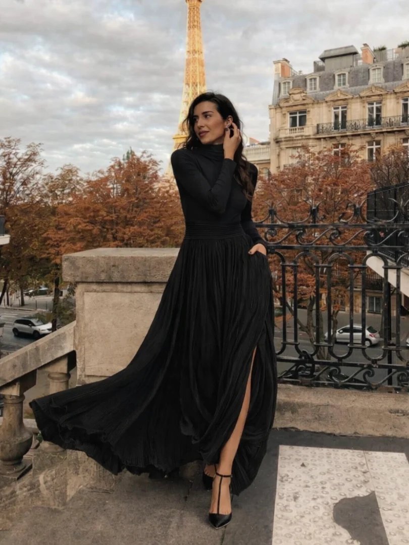Women��s Black Maxi Dress Pleated Skirt Turtleneck Style