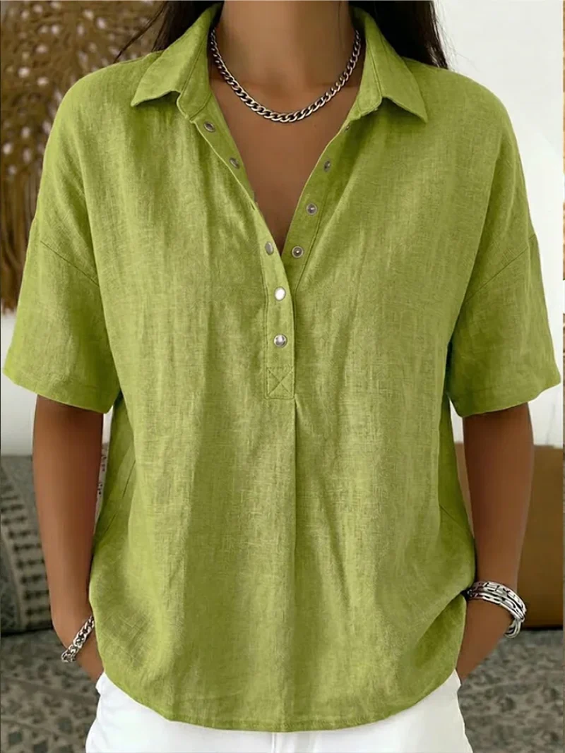Women��s White Blouse Classic Button-Up Design
