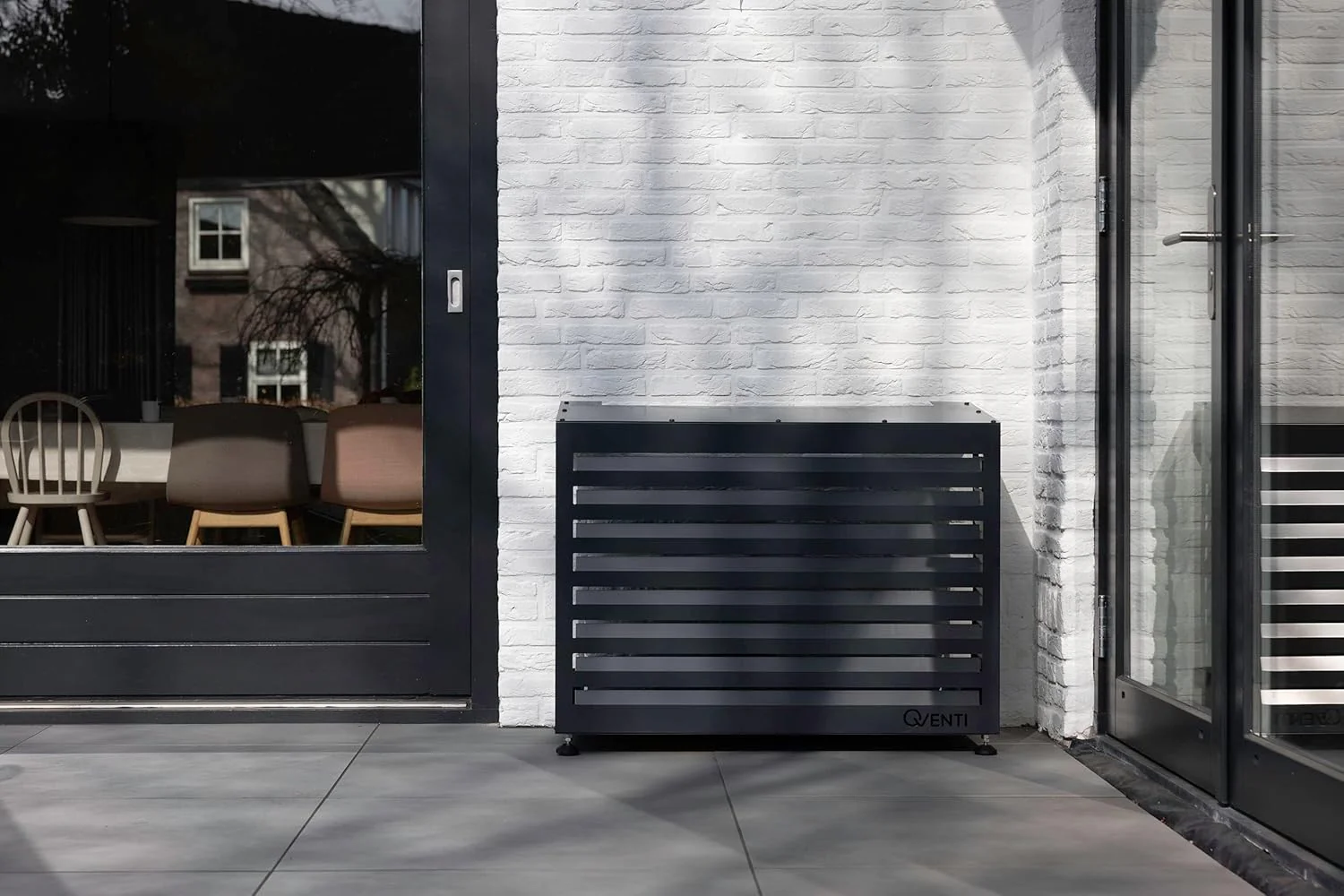 Qventi Abdeckung für Klimaanlage - Anthrazit/Grau - Aluminium - Schutzgitter - Verkleidung - Einfache Montage - Größe S - Außenmaße (LxBxH): 100 x 50 x 75 cm