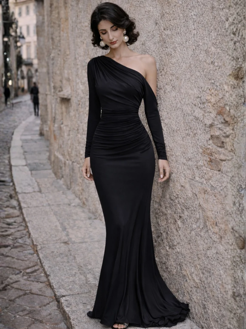Women��s Elegant One Shoulder Maxi Dress with Ruched Design