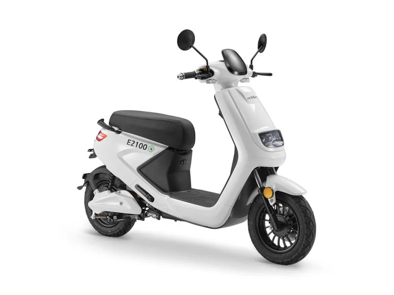 Luxxon Elektroroller E2100, 2000 Watt Motor, max. 45 km/h, bis zu 71 km