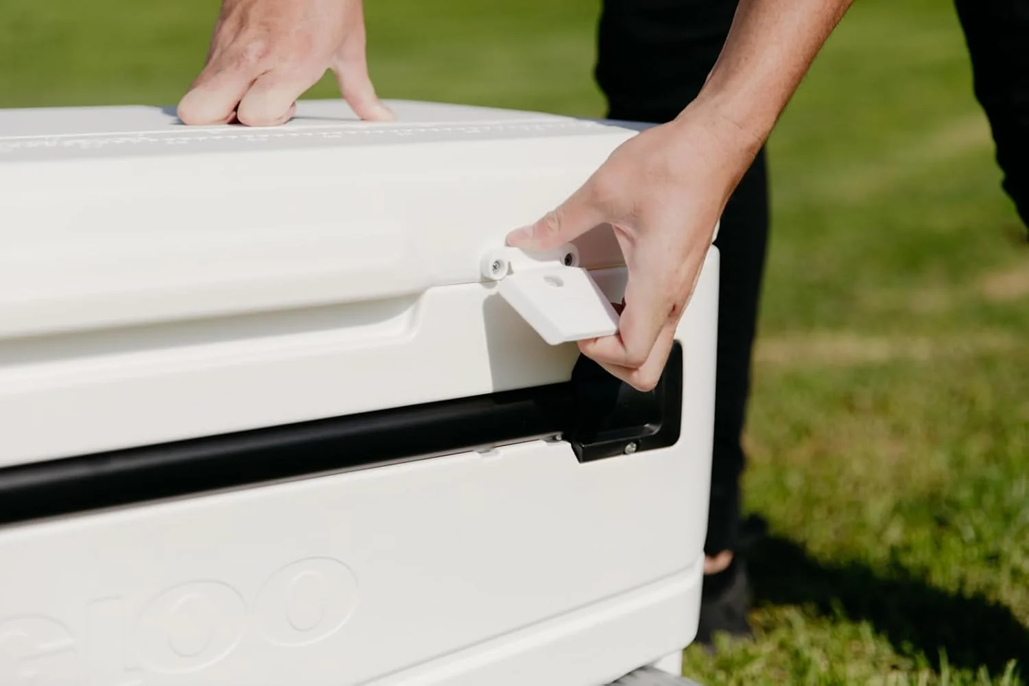 110QT Glide Cooler with Wheels and Telescoping Handle