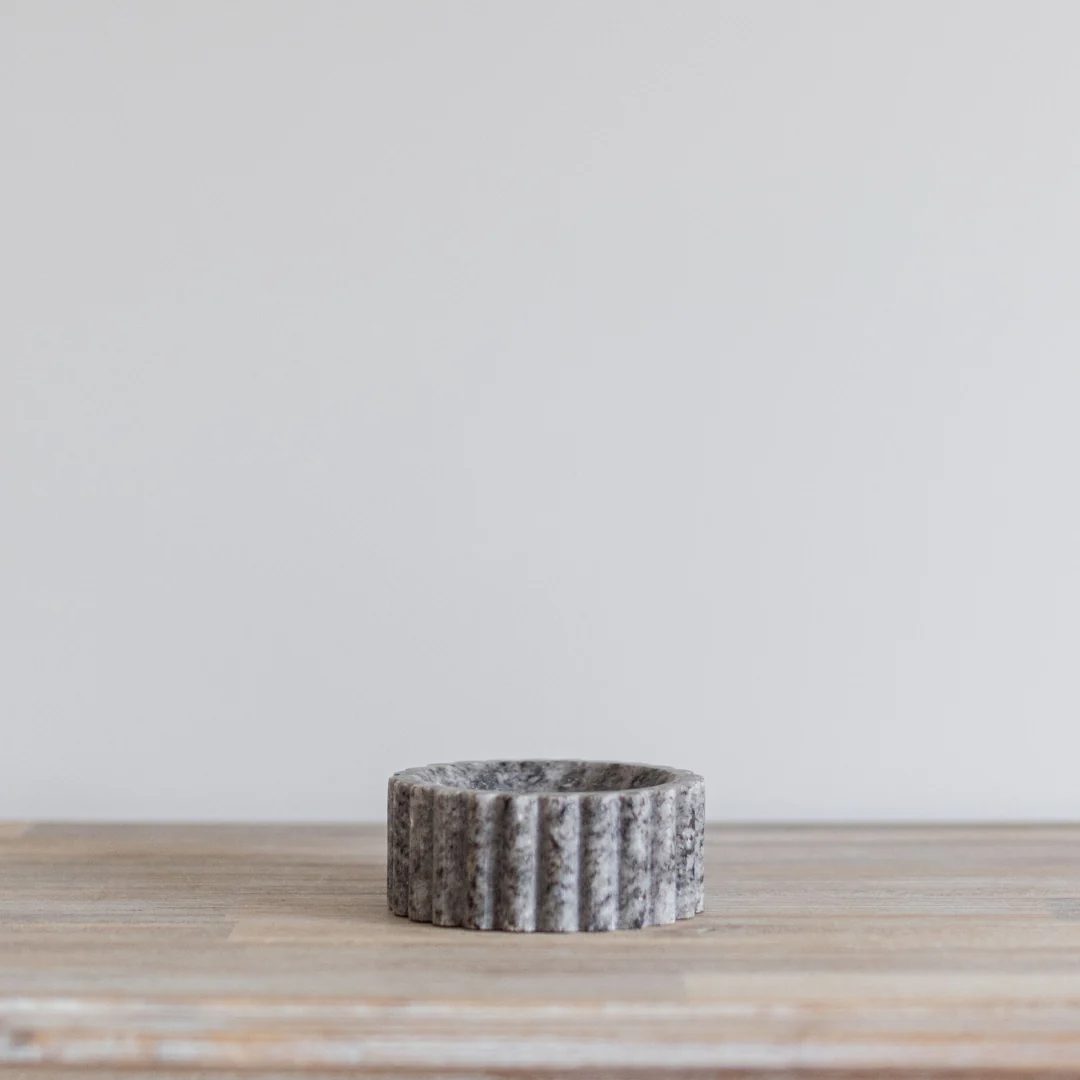 Beige Marble Fluted Soap Dish