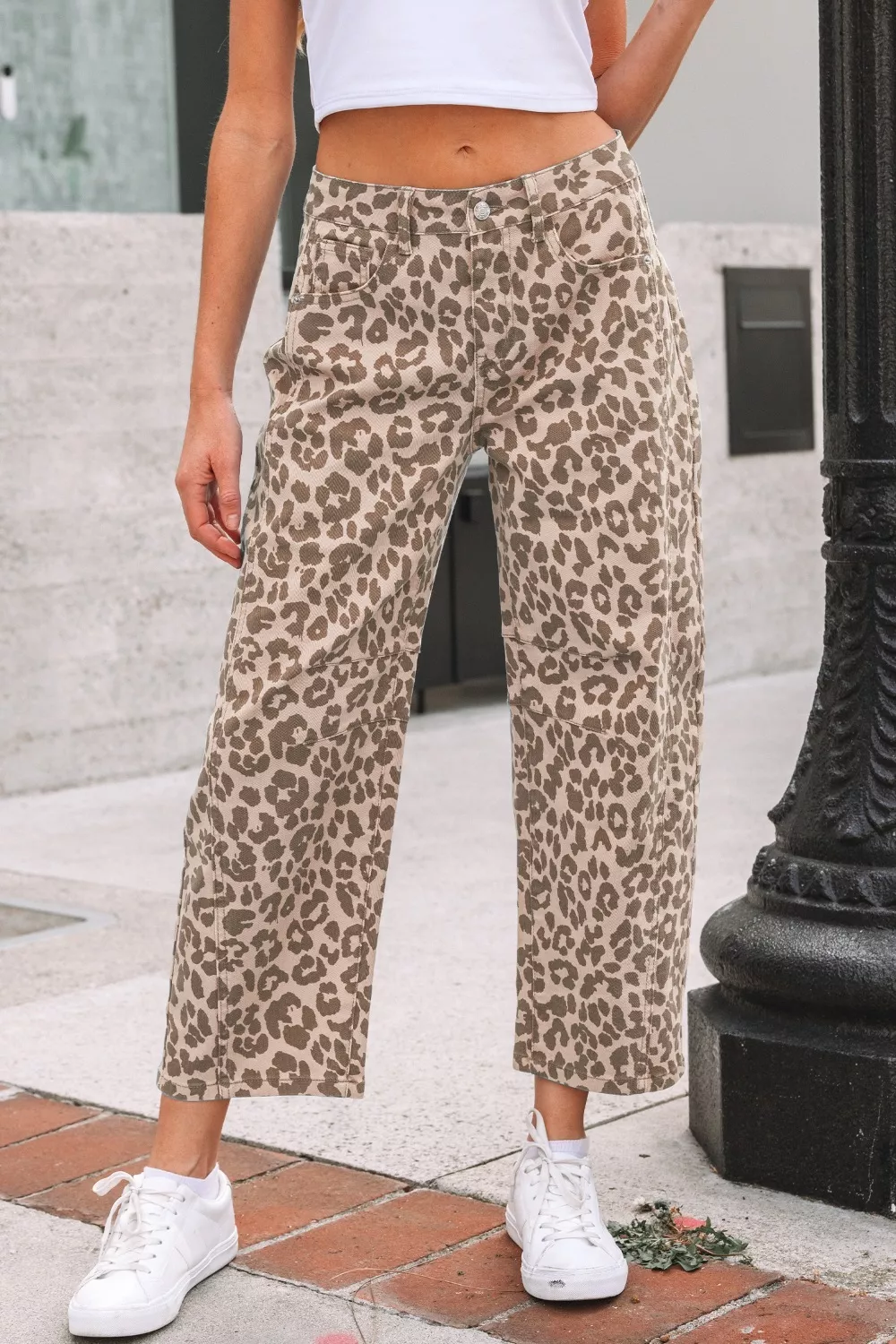 Leopard Print High-Waisted Cropped Jeans