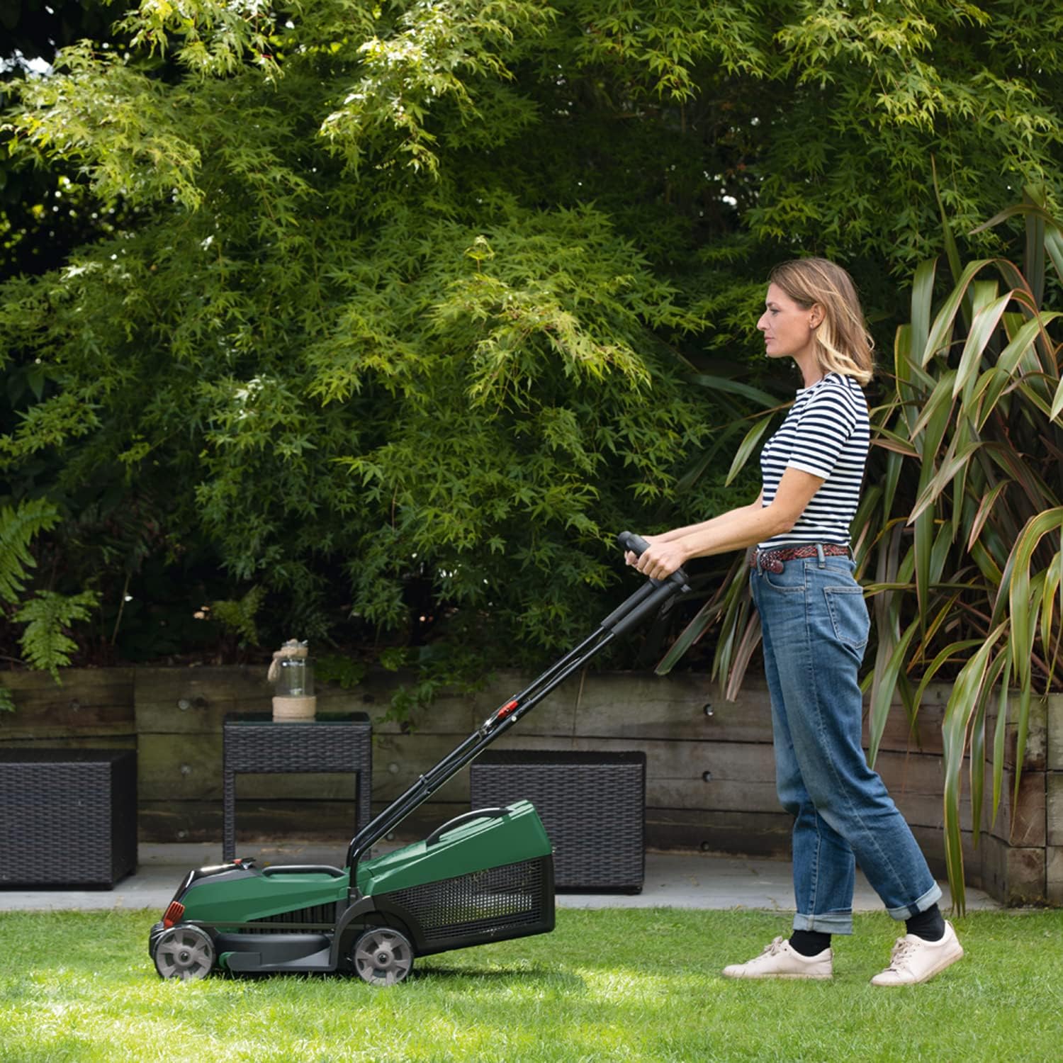 Bosch Accu Grasmaaier CityMower 18V-32-300 (18 Volt, 1x Accu 4.0 Ah, Maaibreedte: 32 Cm, Gazonoppervlak tot 300 m, in Doos)